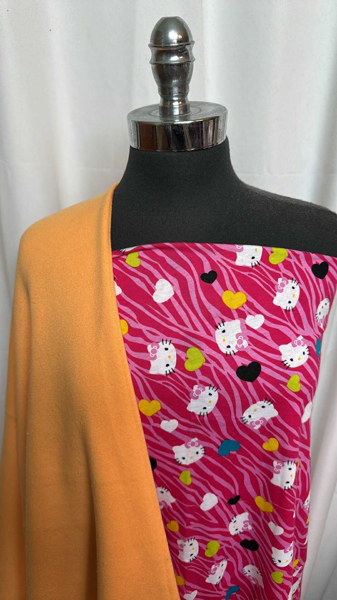 MUSTARD/KITTY BUNDLE : 1.5YD Kitty Cotton Jersey & 1YD Mustard C/P Fleece : A28214