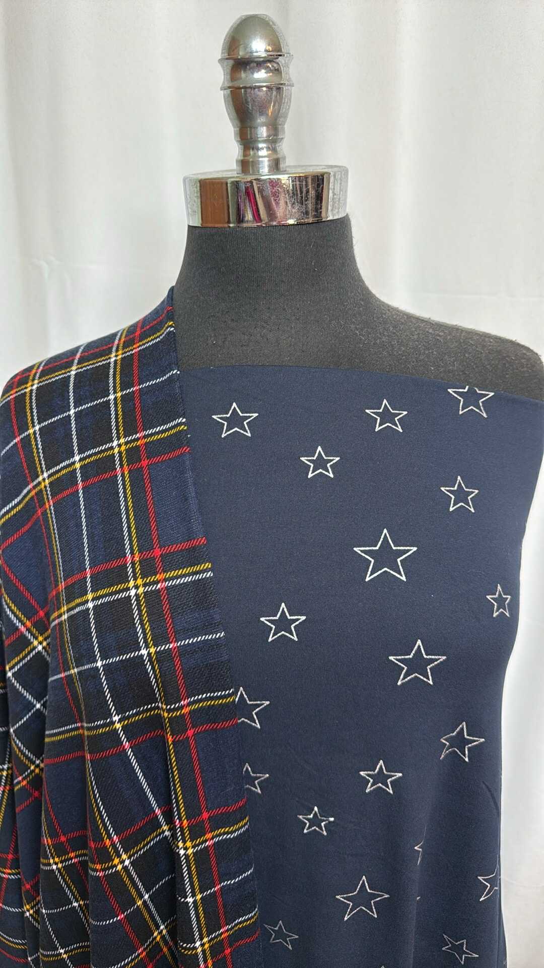NAVY STAR/PLAID BUNDLE : 2YD Navy Star Foil DBP & 2YD Plaid Ponte : A28944