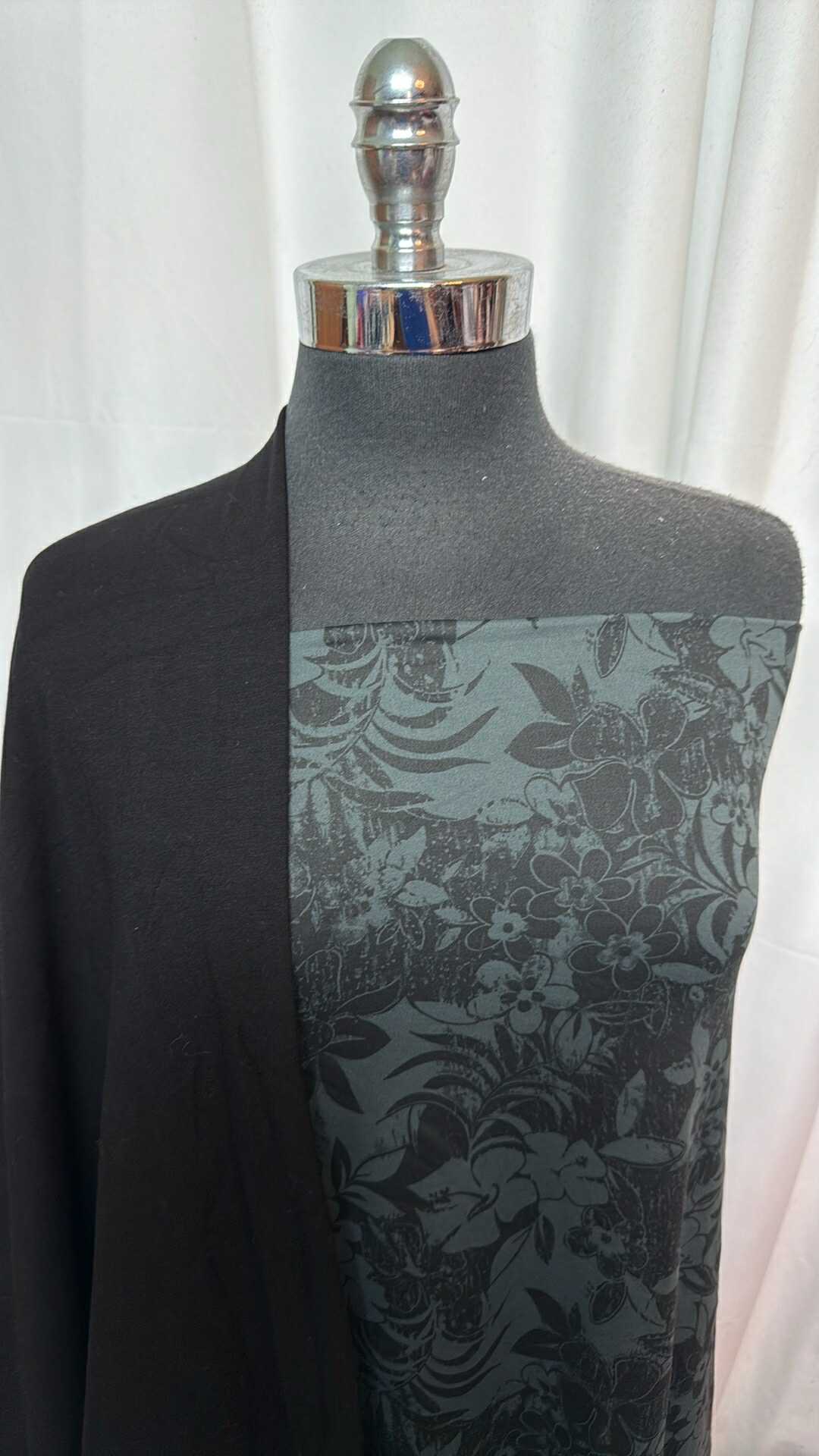 BLACK/GREY FLORAL BUNDLE : 2YD Black/Grey Floral PF & 1+YD Black Bamboo C/S FT : A27740