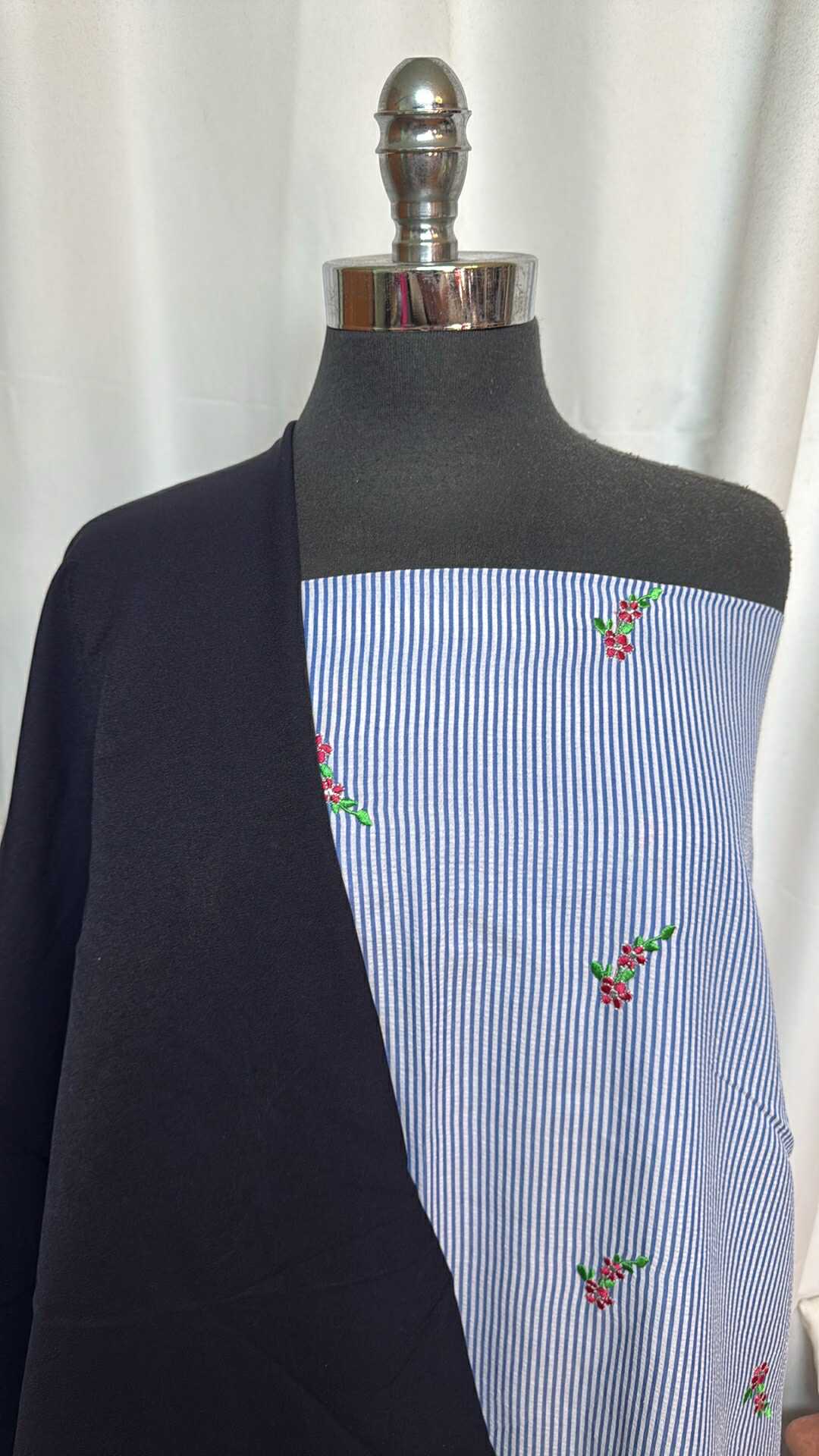 NAVY/EMBROIDERED STRIPE BUNDLE : 2YD Embroidered Stripe Poly Woven & 2YD Navy Millennium : A28878