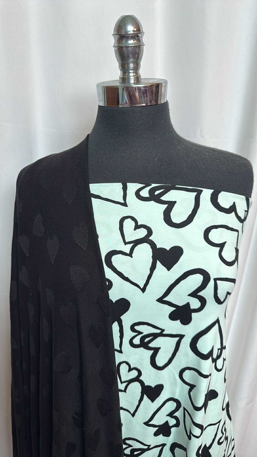 DOUBLE HEART BUNDLE : 2YD Mint/Black Heart DBP & 2YD Black Heart Oakley SK : A27608