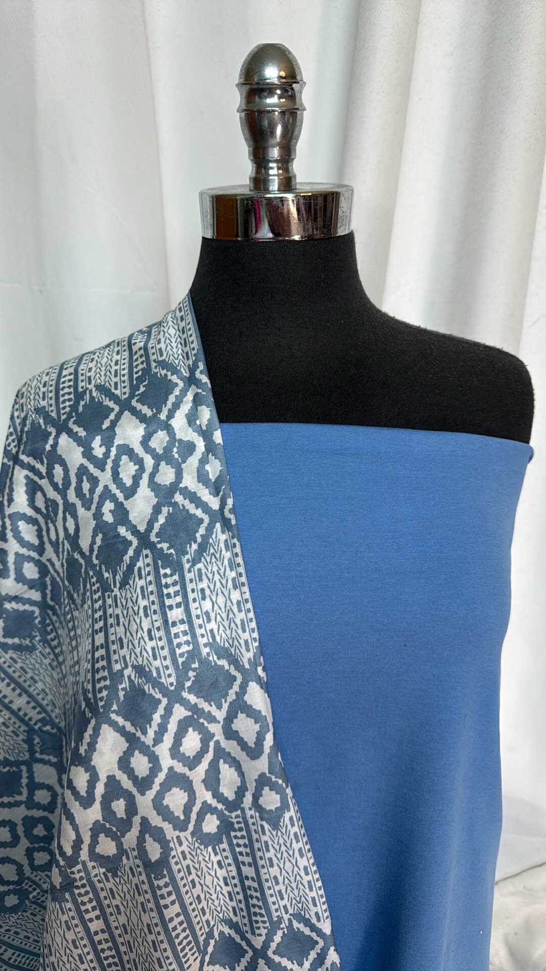 BLUE SKY/GEO BUNDLE : 2YD Blue Sky Peached PF & 1+YD Geo Silk-Blend Woven : A28851