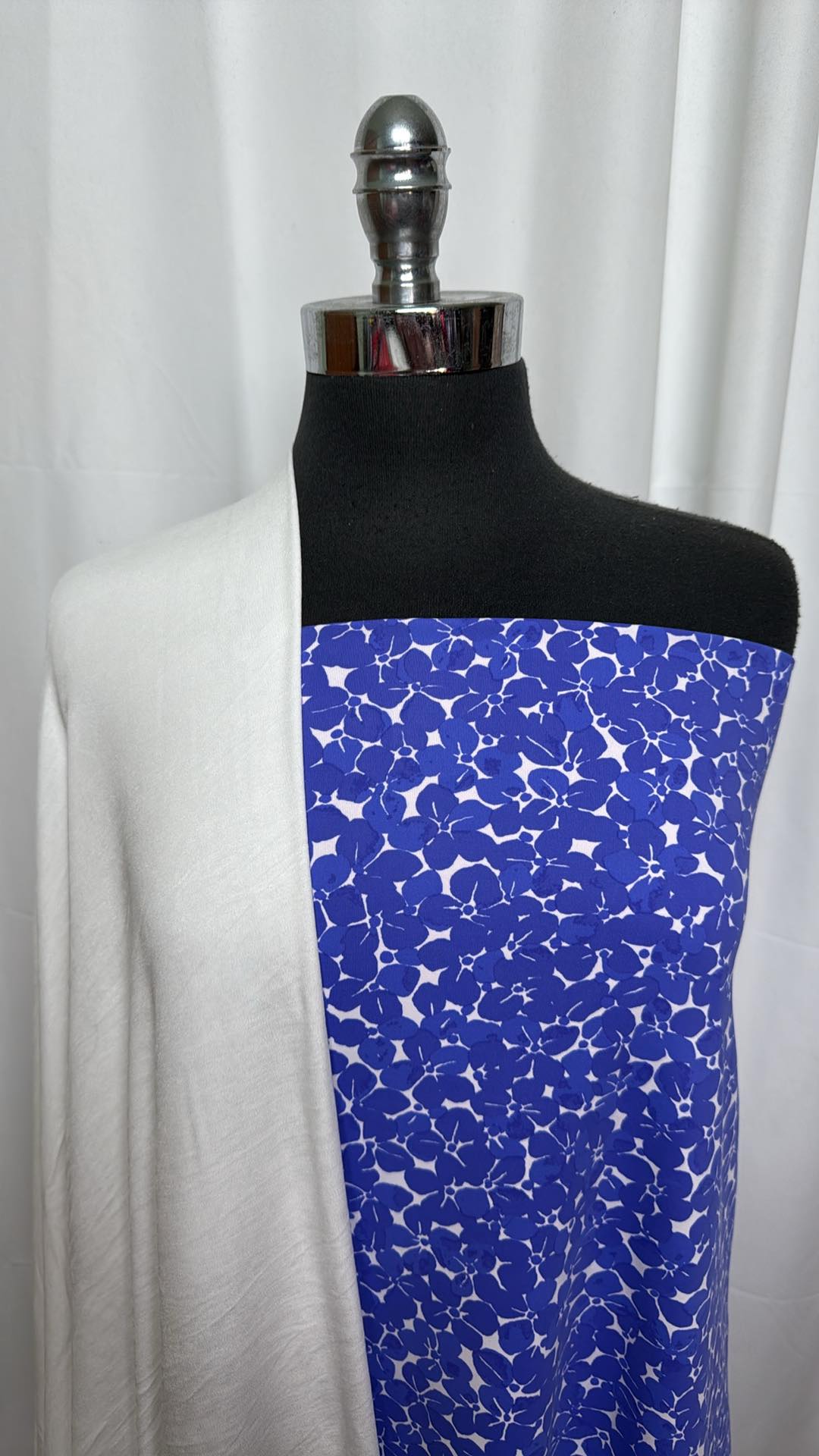 IVORY/BLUE FLORAL BUNDLE : 1+YD Blue Floral Supplex PF & 1.5YD Ivory Modal Ponte : A27071