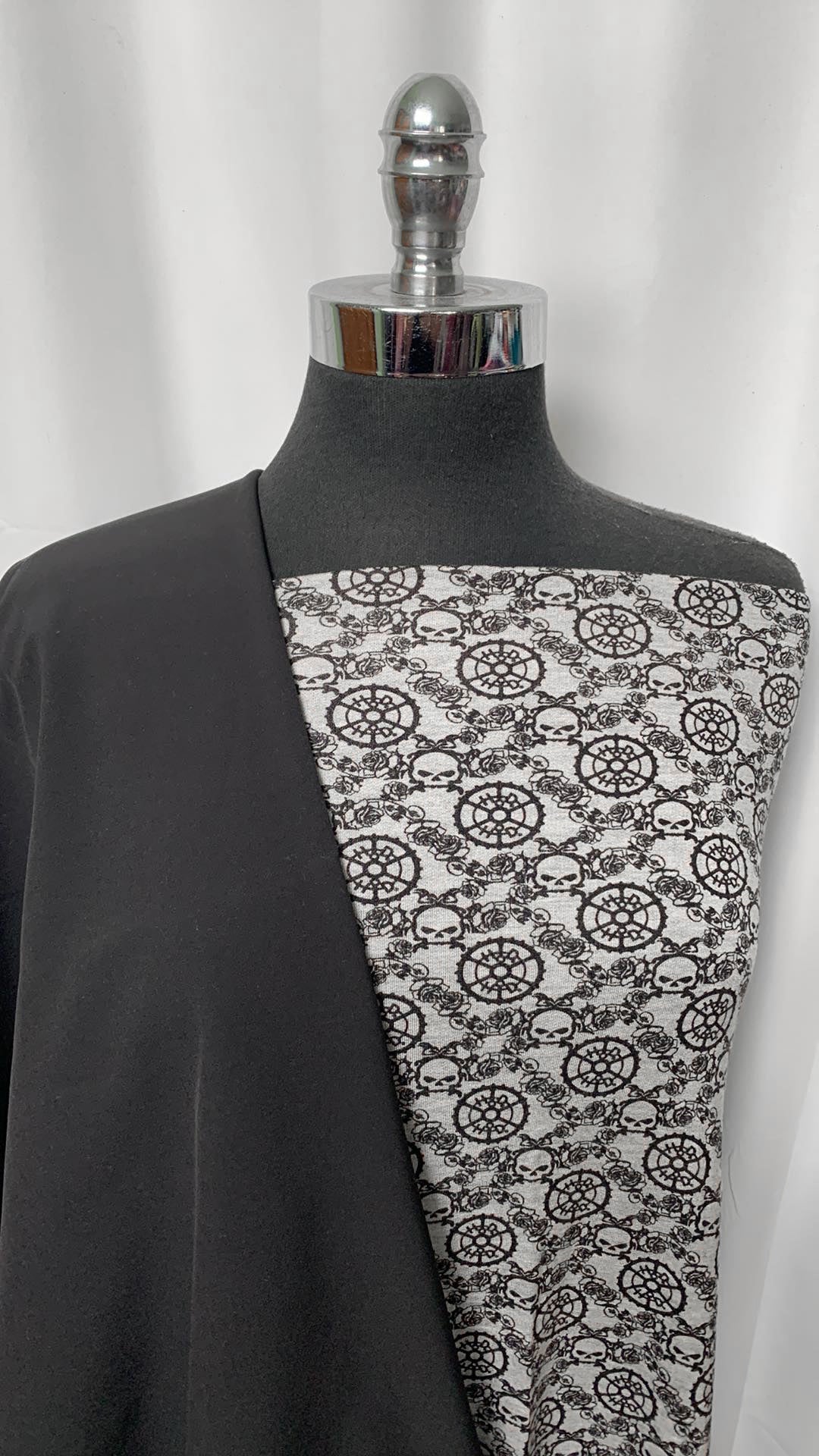 BLACK/GEARS & SKULLS BUNDLE : 2YD Black Softshell & 2YD Gears & Skulls FT : A2044