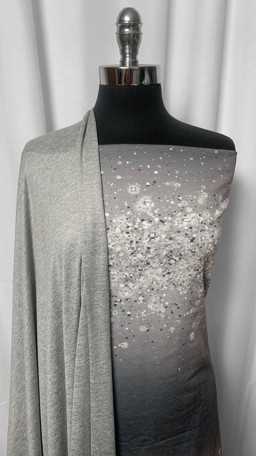 GREY/BLACK DIAMOND BUNDLE : 2YD Heather Grey Featherweight PF & 2YD Black Diamond FT : A2408