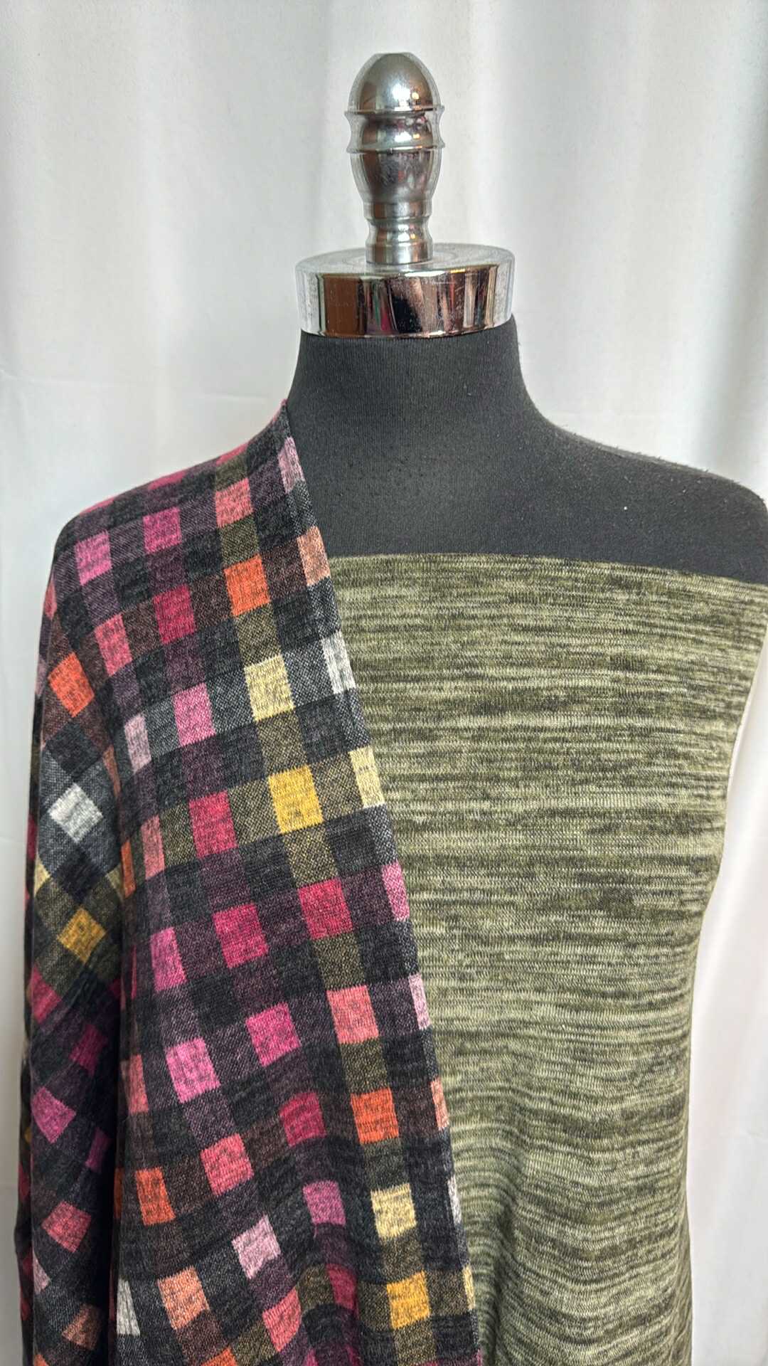 OLIVE/PLAID BUNDLE : 2YD Colorful Plaid Brushed Hacci SK & 2YD Olive Brushed Hacci SK : A28660