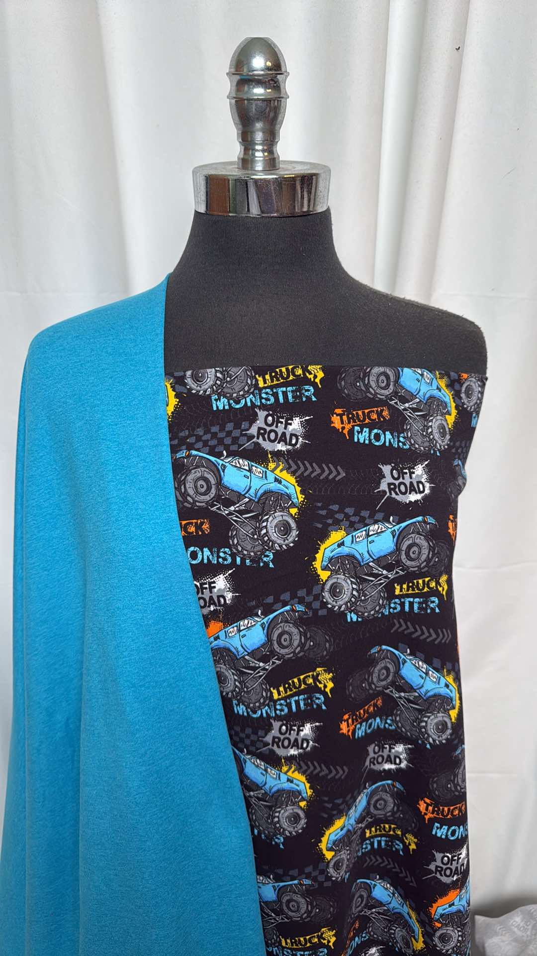 CARIBBEAN BLUE/TRUCKS BUNDLE : 2YD Blue Monster Trucks C/S & 2YD Caribbean Blue Peached PF : A26198