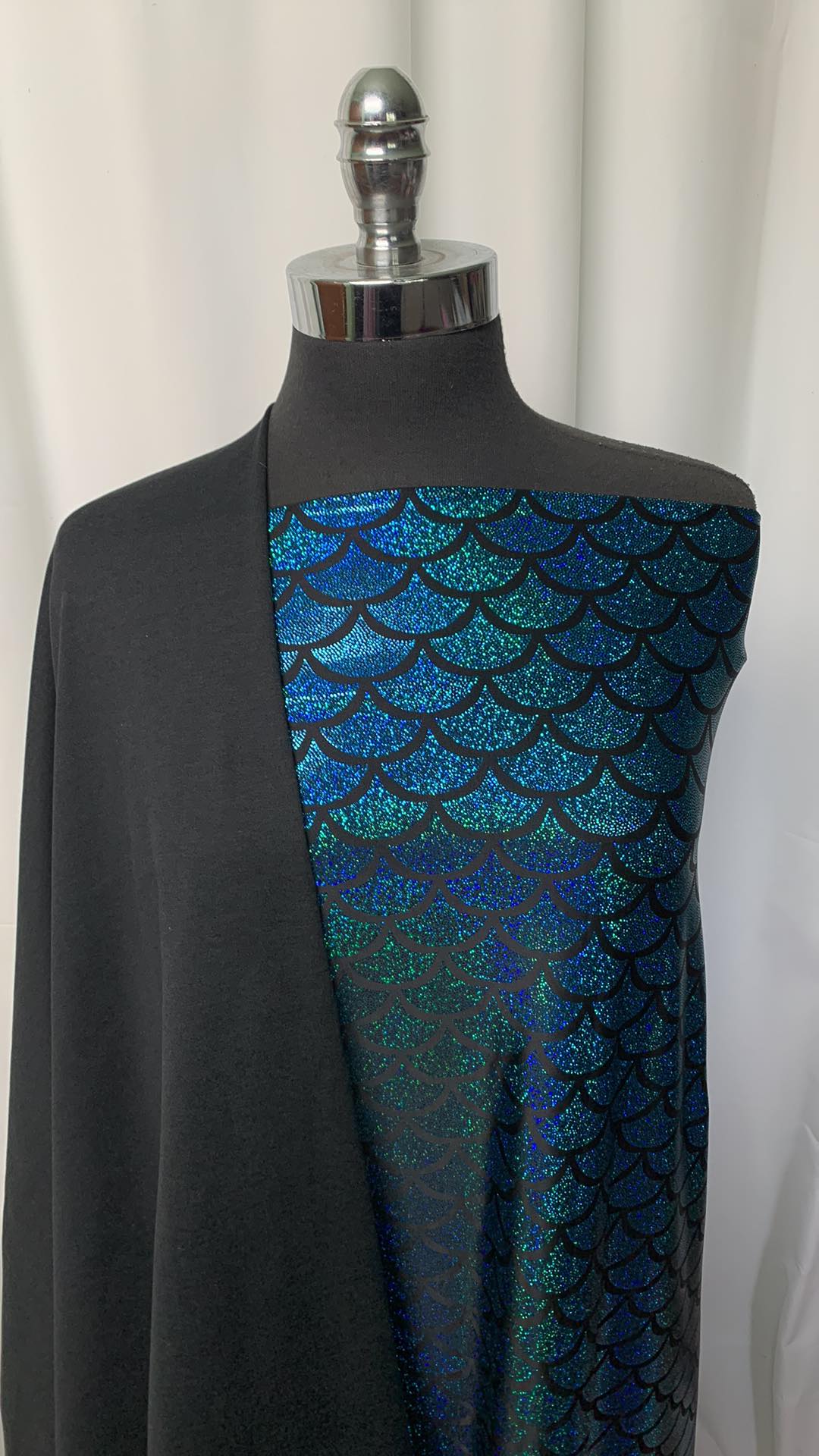 BLACK & BLUE SCALES BUNDLE : 1+YD Scales Foil PF & 1YD Black 2-Tone Peached PF : A1454