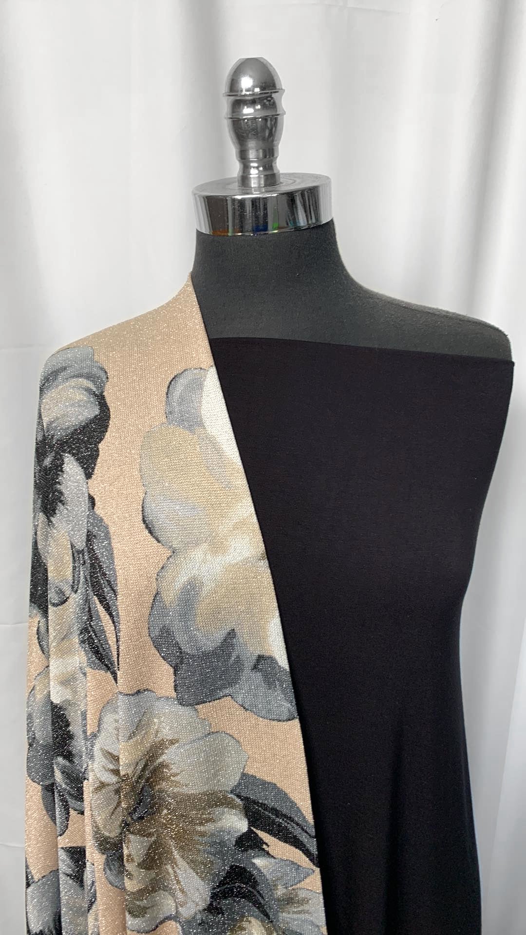 LUREX FLORAL BUNDLE : 3YD Lurex Floral Light-Weight SK & 2YD Black Bamboo : A0904