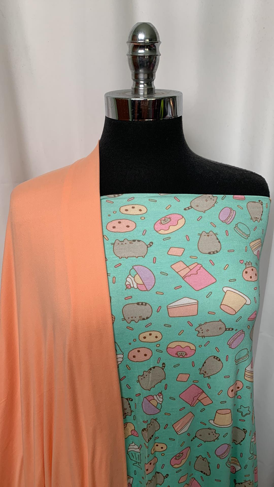 CORAL/PUSHEEN CAT BUNDLE : 2YD Pusheen Cat R/S & 2YD Coral DBP : A2032