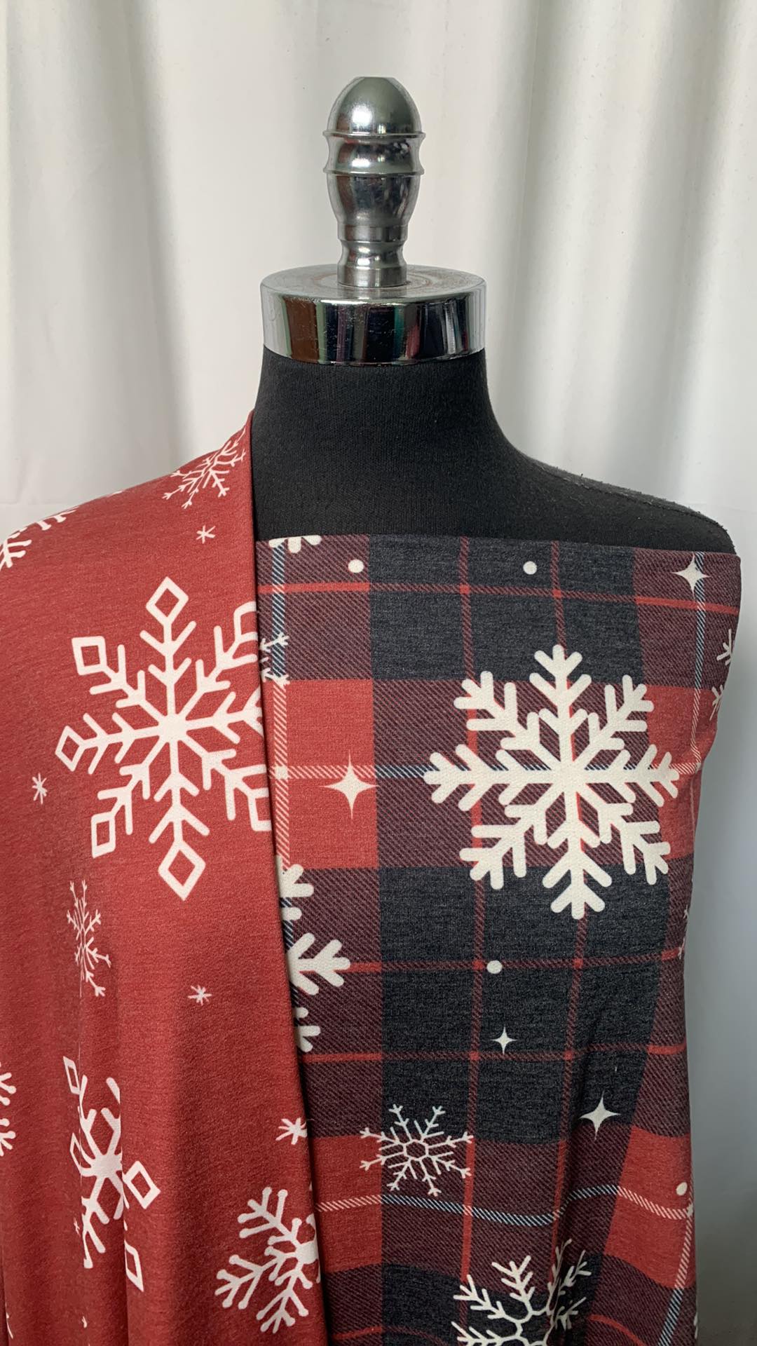PLAID SNOWFLAKES BUNDLE : 2YD Snowflakes PRS FT & 2YD Plaid Snowflakes PRS FT : A1893