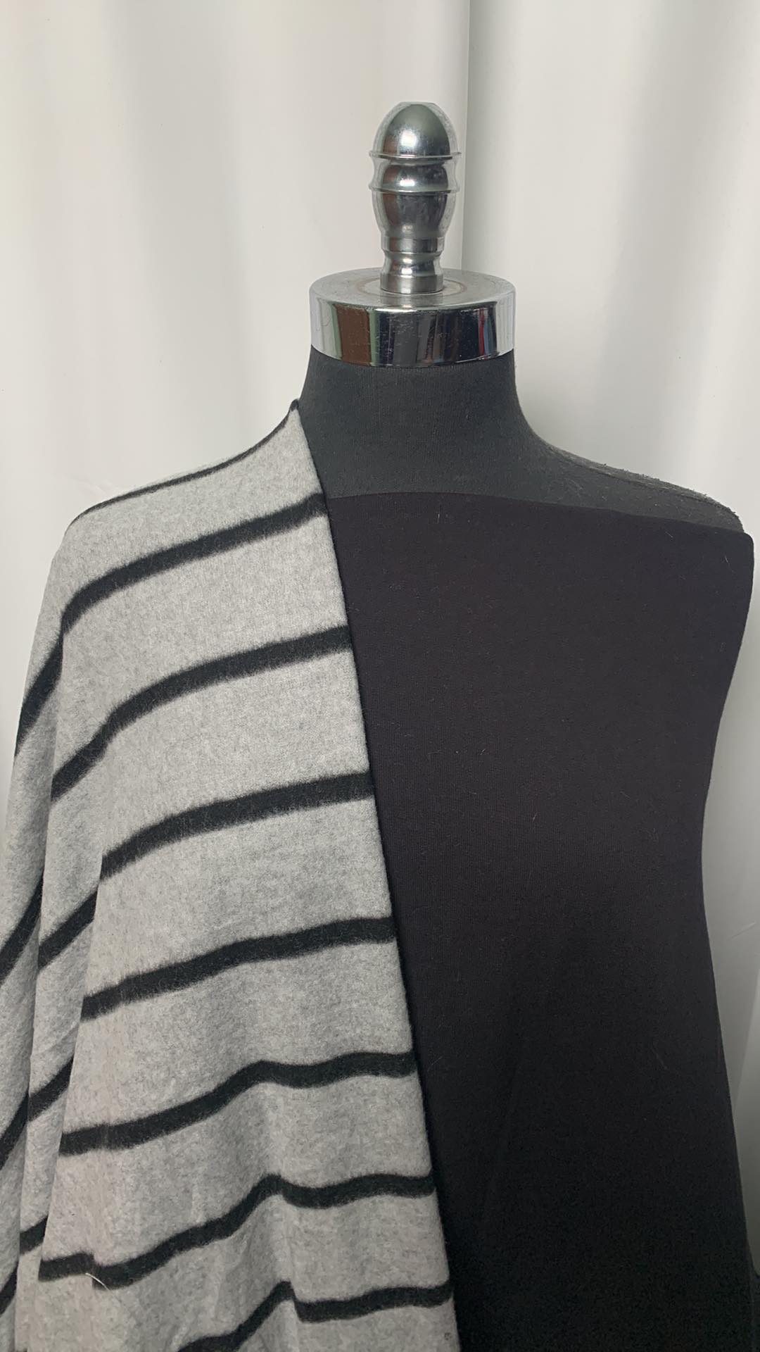 BLACK/GREY STRIPE BUNDLE : 2YD Grey/Black Stripe Brushed Hacci SK & 2YD Black C/P Fleece : A2089