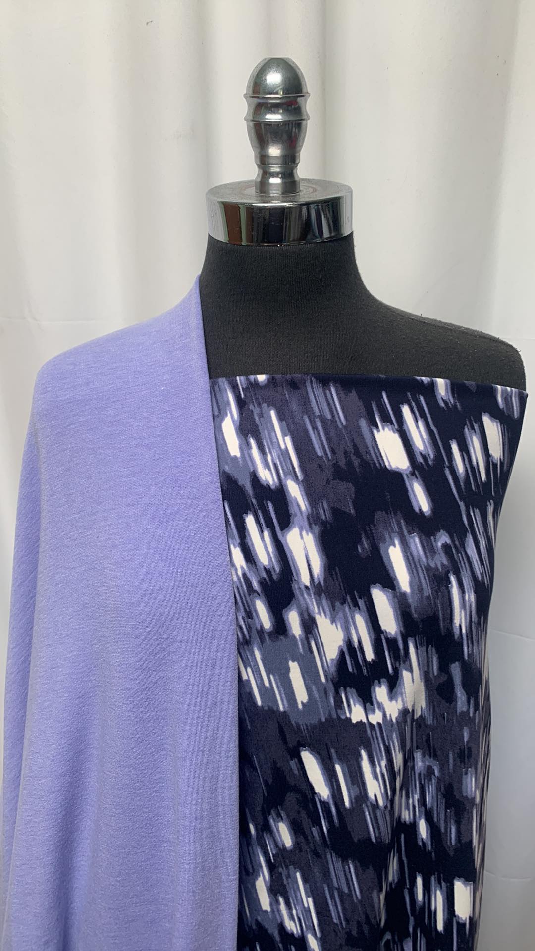 LAVENDER/NAVY ABSTRACT BUNDLE : 3YD Lavender Brushed PRS FT & 2YD Abstract Blues Yoga PF : A25267