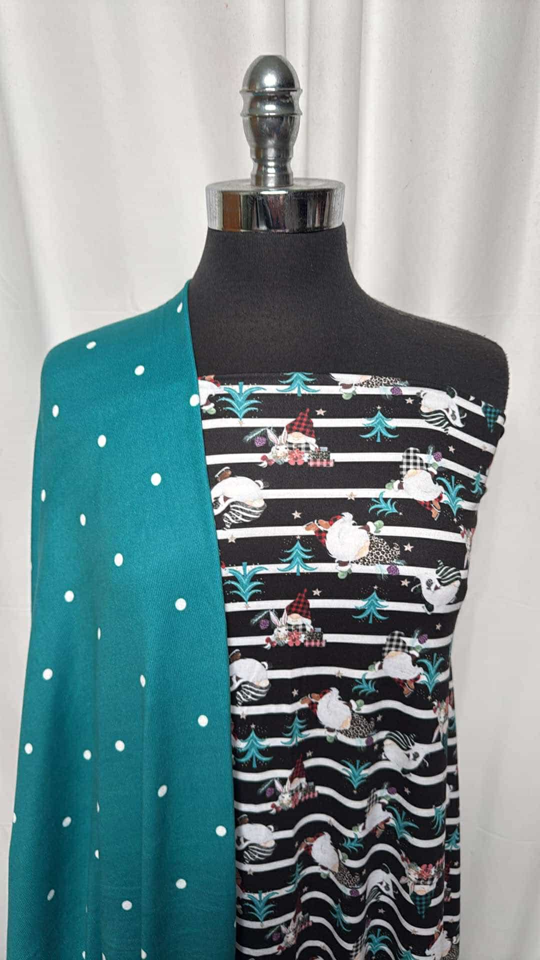 GNOME STRIPE/DOT BUNDLE : 1YD Gnome Stripe DBP & 2 x 1 Yard Cuts of Teal Dot Oakley SK : A26574