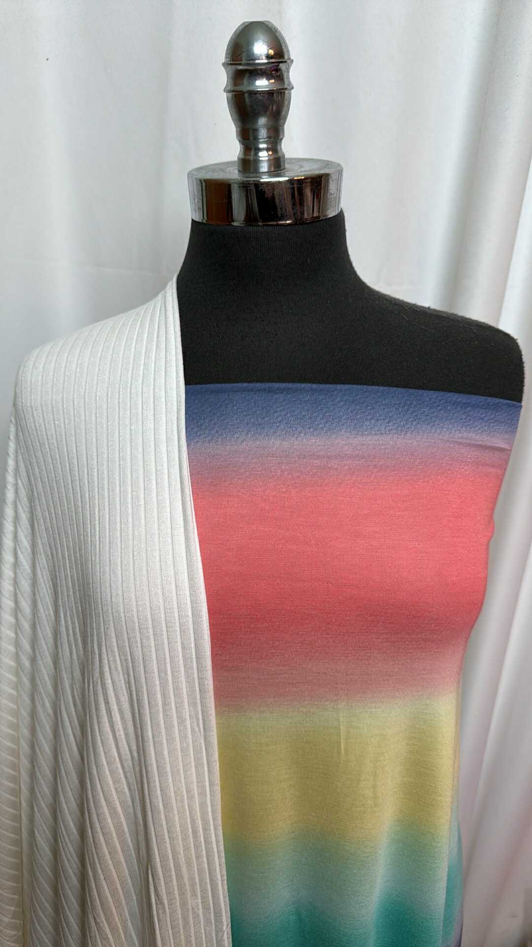 WHITE/OMBRE STRIPE BUNDLE : 2YD White R/S Rib & 2YD Ombre Stripe R/S : A28021