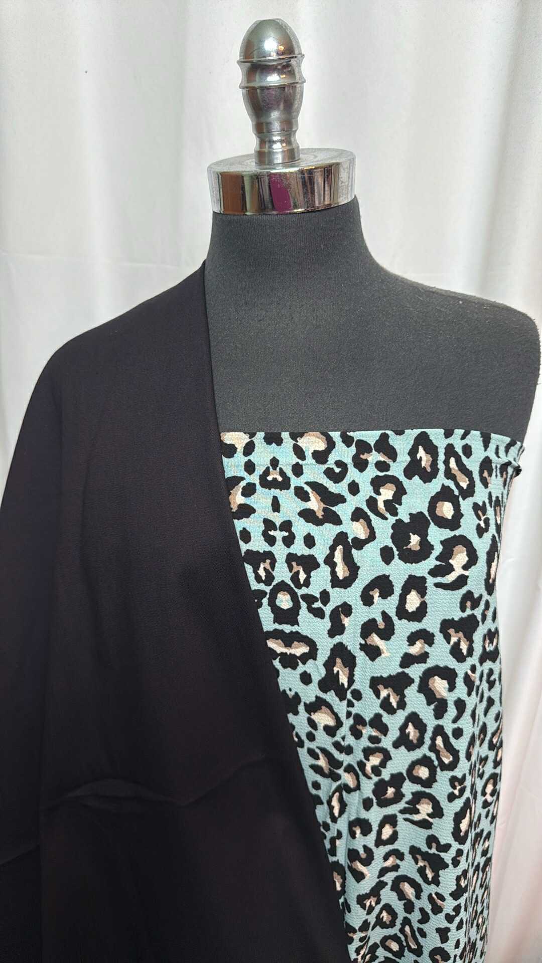 BLACK/BLUE LEOPARD BUNDLE : 2YD Blue Leopard Bubble Crepe & 3YD Black Stretch Twill : A27967