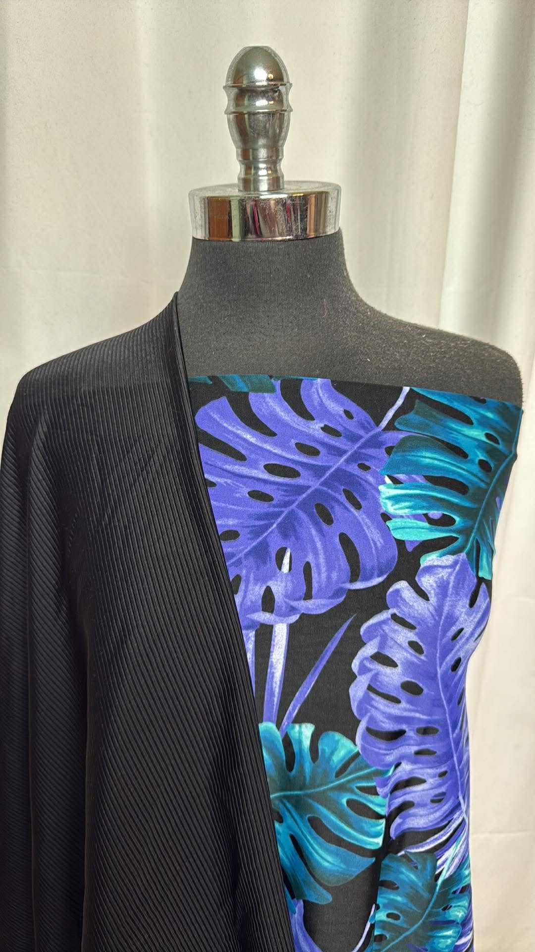 LEAVES/BLACK RIB BUNDLE : 1YD Leaves N/S Swim & 24" Cut of Black Rib N/S Swim : A30094