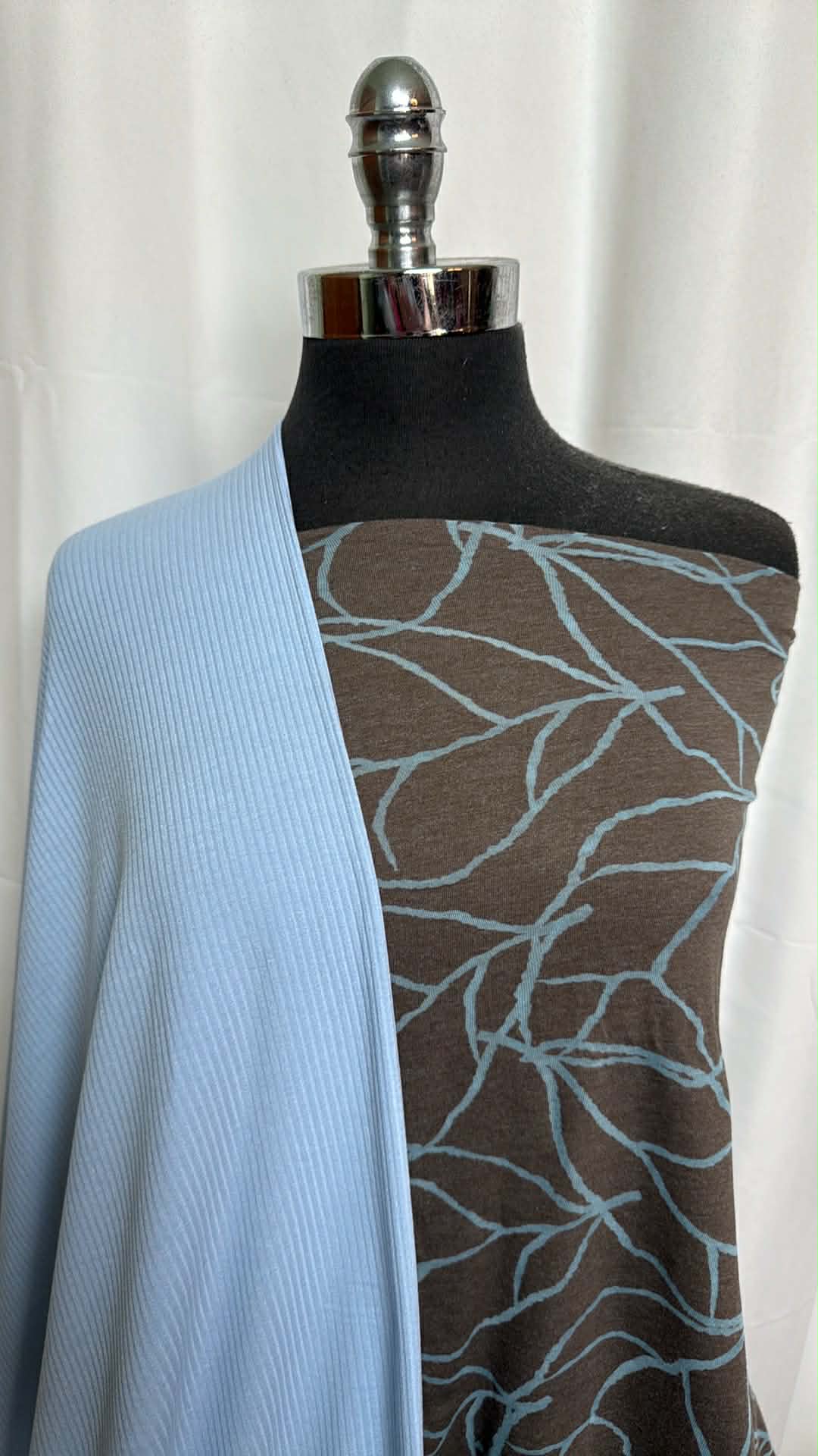 LIGHT BLUE/BROWN LEAVES BUNDLE : 2YD Brown Leaves Bamboo/Poly Burnout & 2YD Light Blue PRS Rib : A29426