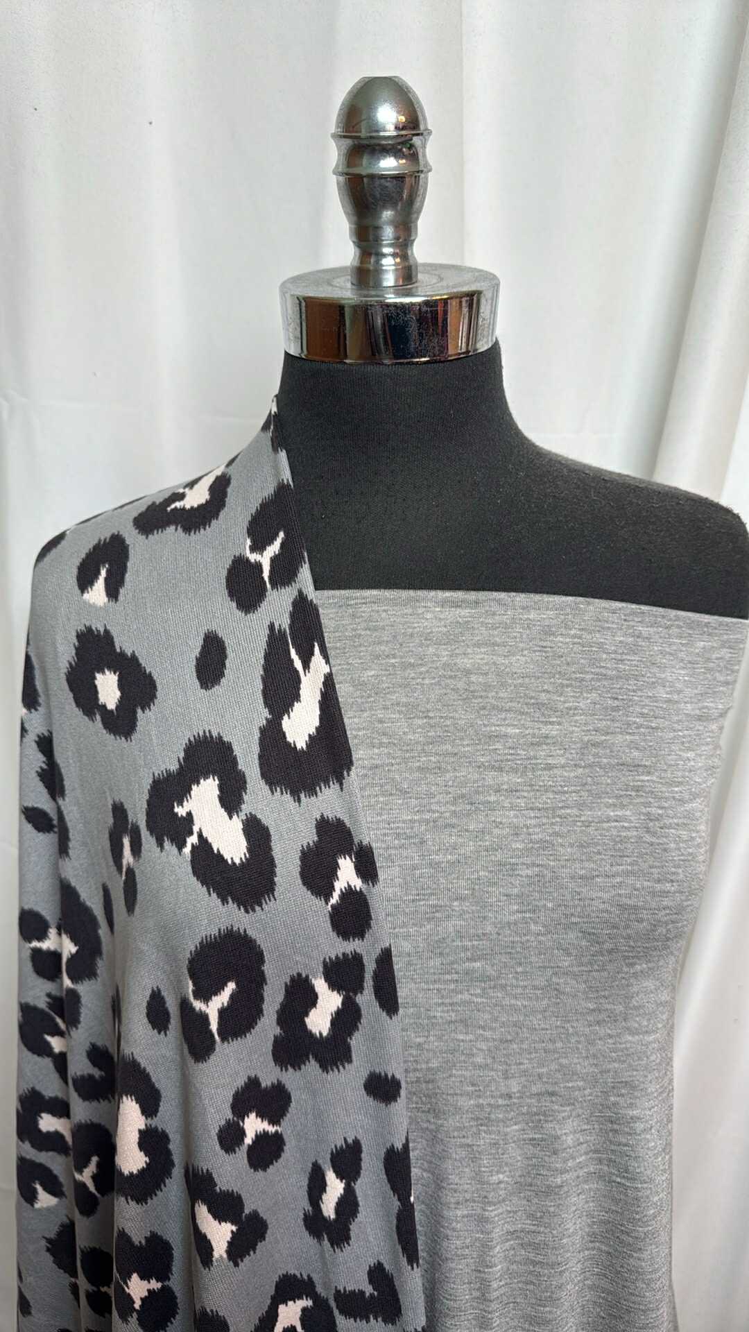 HEATHER GREY/LEOPARD BUNDLE : 2YD Leopard Oakley SK & 2YD Heather Grey R/S : A28225