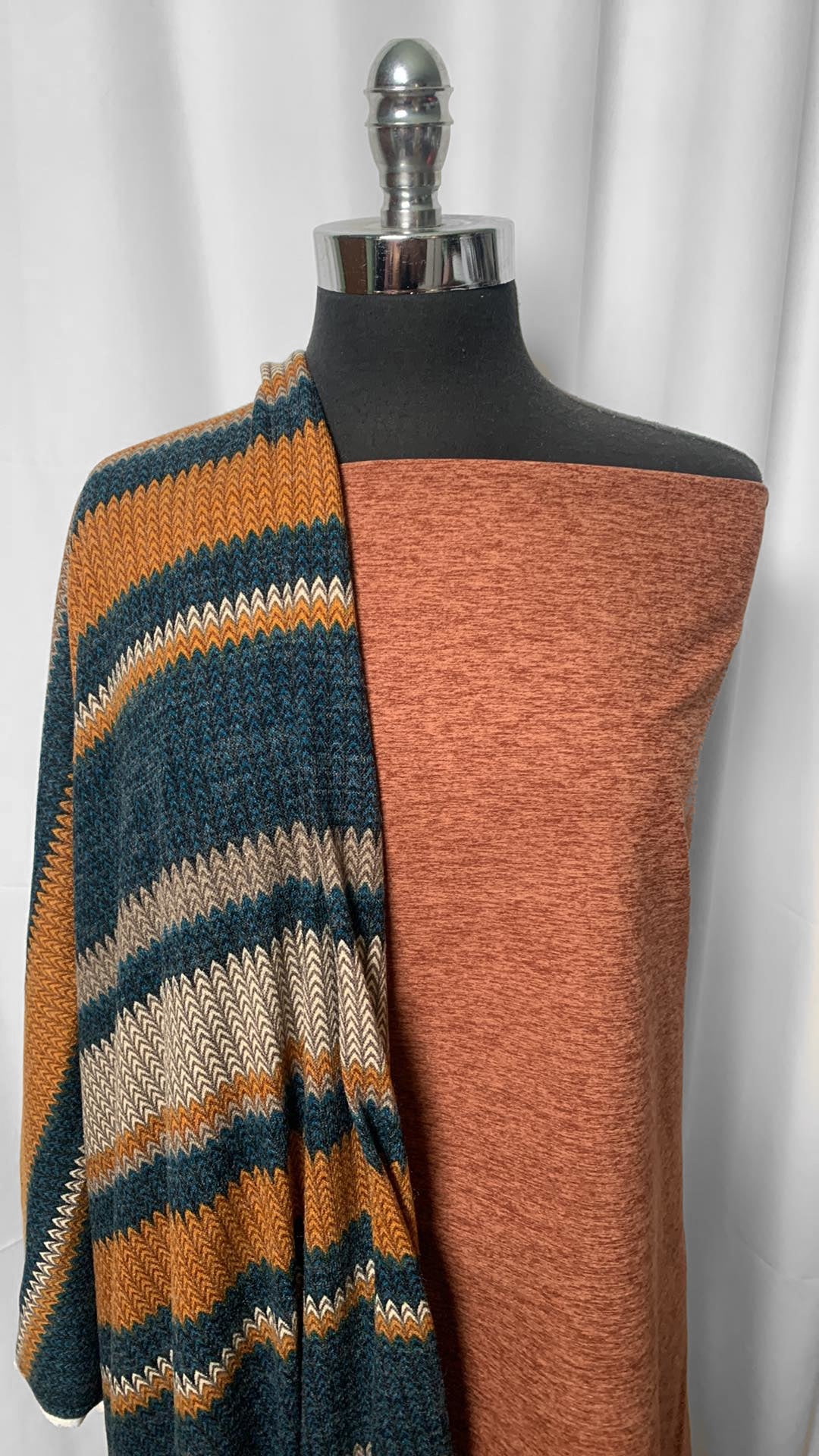 CHAI/STRIPE BUNDLE : 1YD Heathered Spiced Chai Peached PF & 2YD Variegated Stripe Sweater : A2410