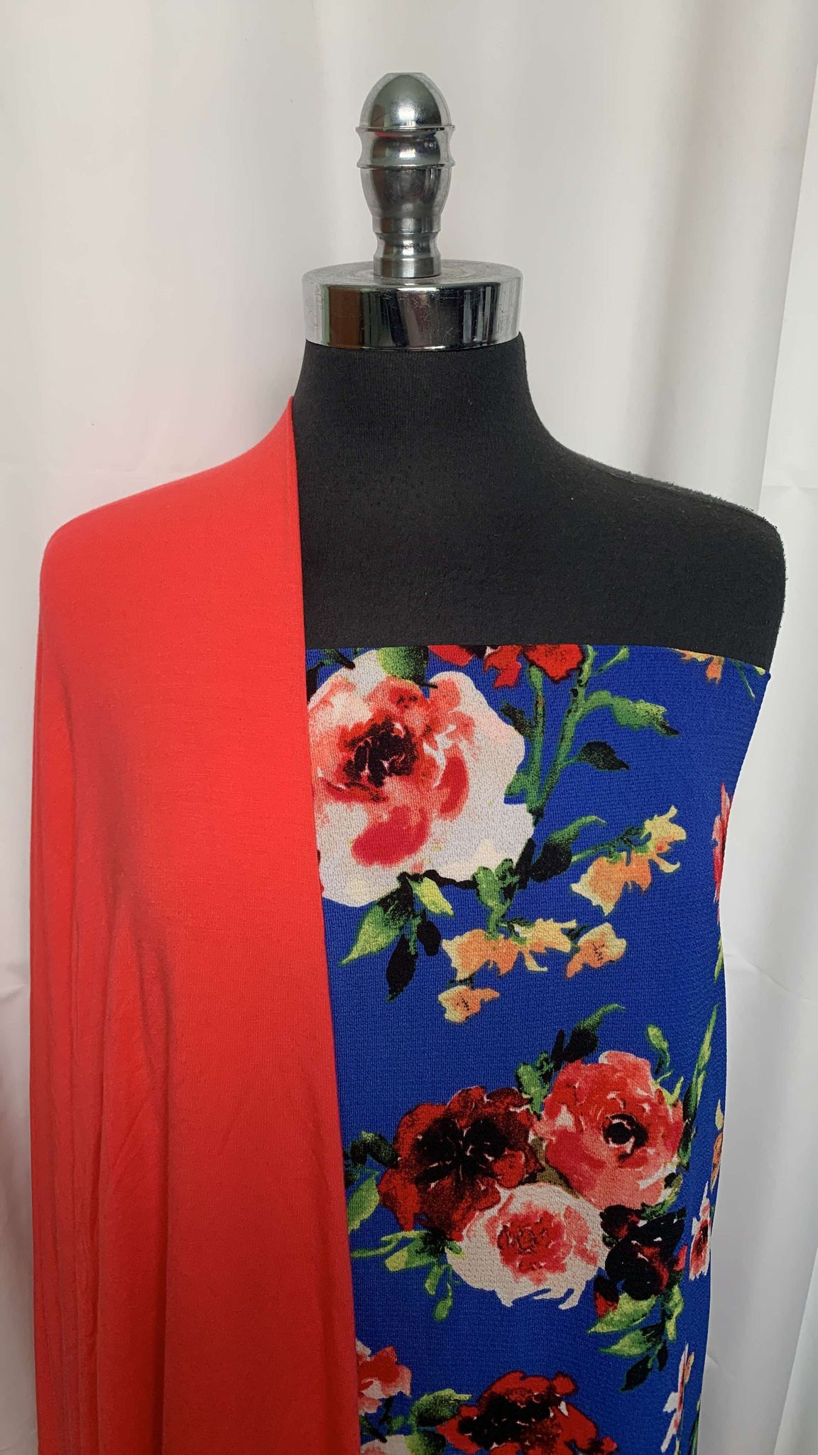 CORAL/BLUE FLORAL BUNDLE : 2YD Floral Bubble Crepe Poly Woven & 1.5YD Deep Coral Bamboo : A25706