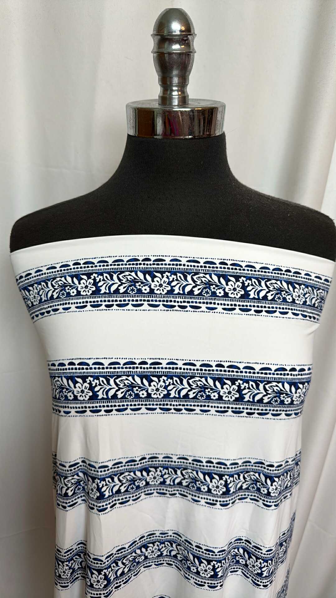 30 - Nylon/Spandex - 2 Yard Cut