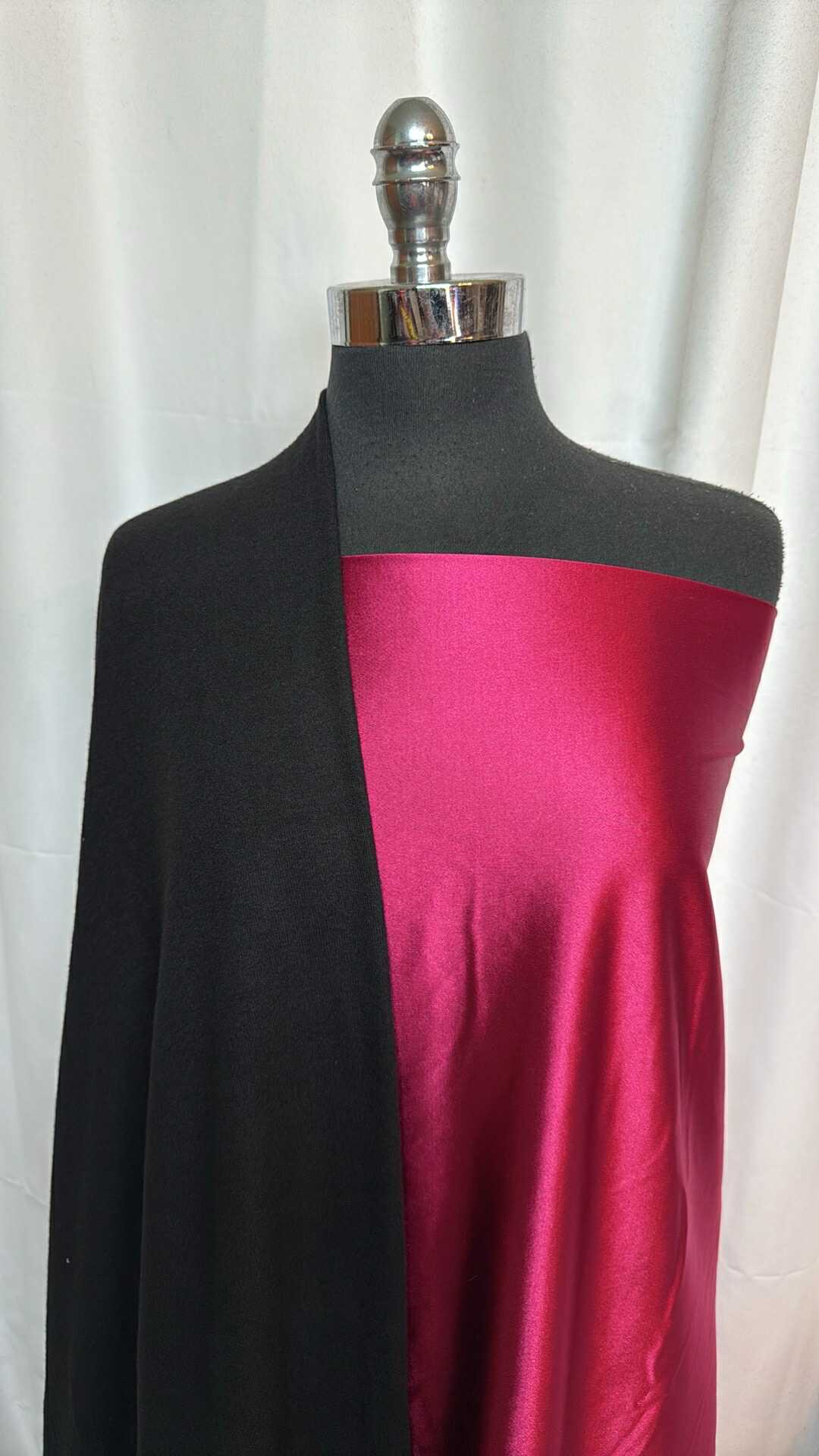 BLACK/RASPBERRY BUNDLE : 2YD Raspberry Casino & 2YD Black Brushed Hacci SK : A28785