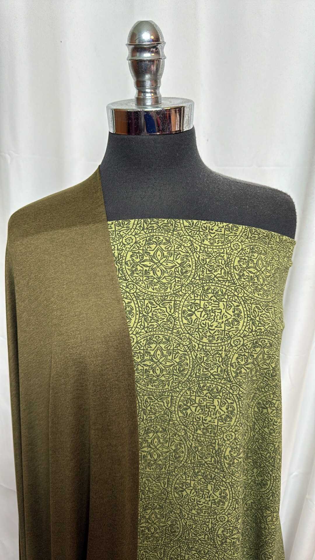 OLIVE/MEDALLION BUNDLE : 1+YD Green Medallion C/S & 2YD Olive Featherweight PF : A28266
