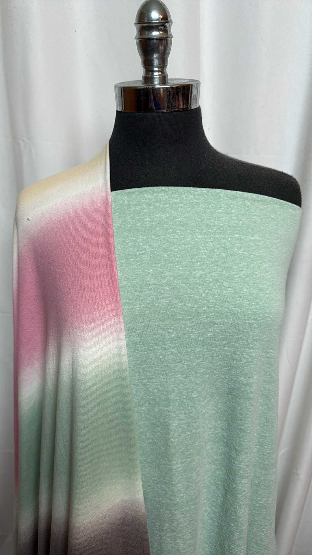 APPLE/OMBRE BUNDLE : 3.5YD Ombre Oakley SK & 2+YD Apple Triblend FT : A28269
