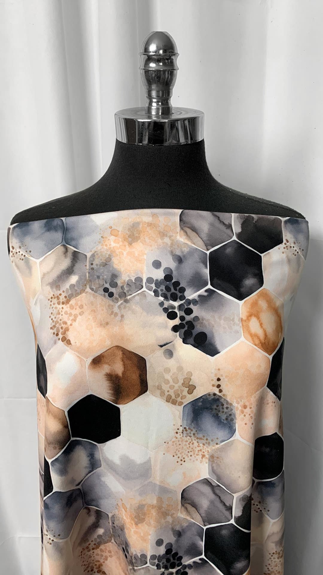 Honeycomb Granite - Peached Performance - 2 Yard Cut