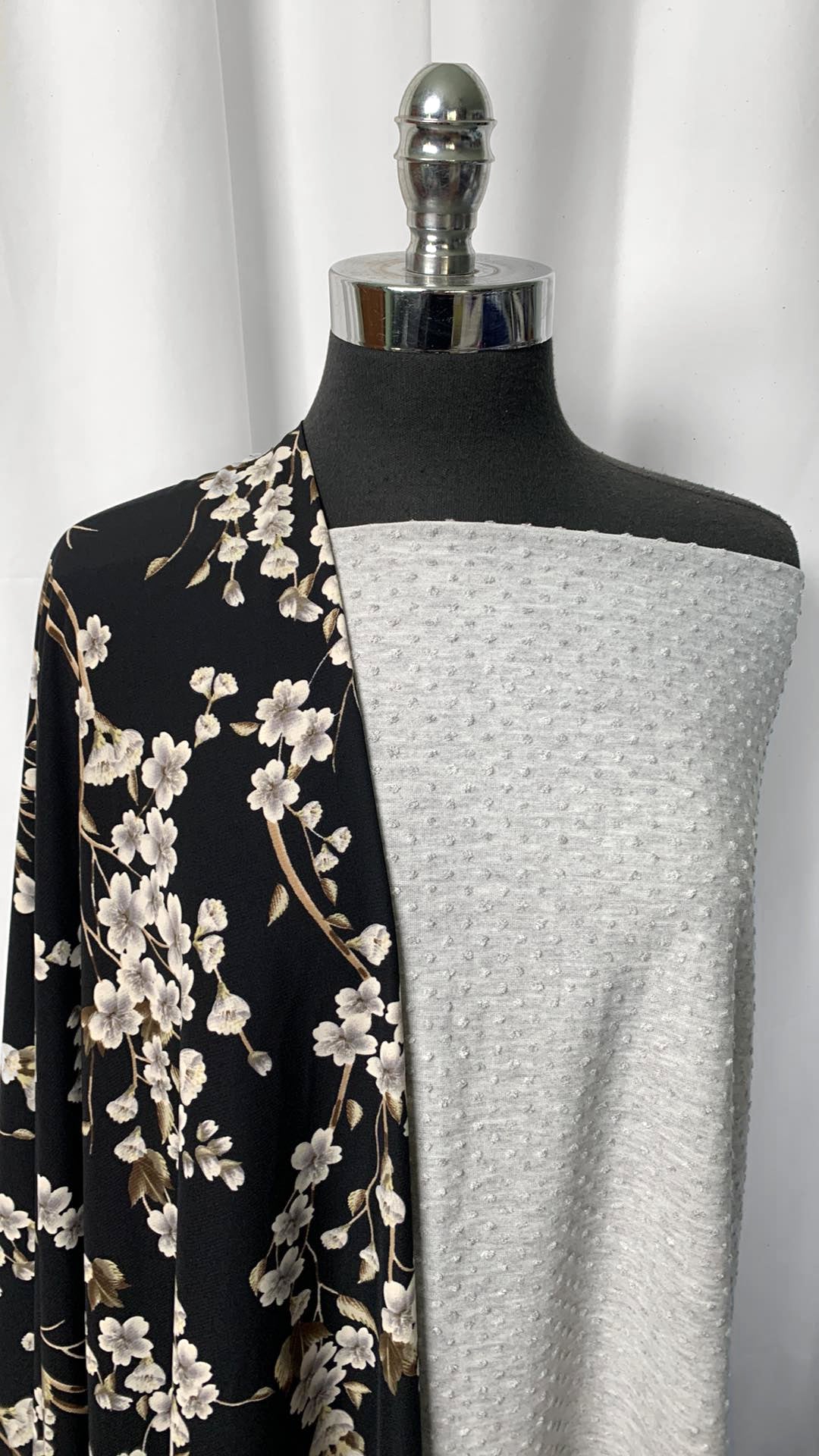 GREY SWISS DOT FLORAL BUNDLE : 64" Grey Swiss Dot & 3YD Floral PWD : A1354