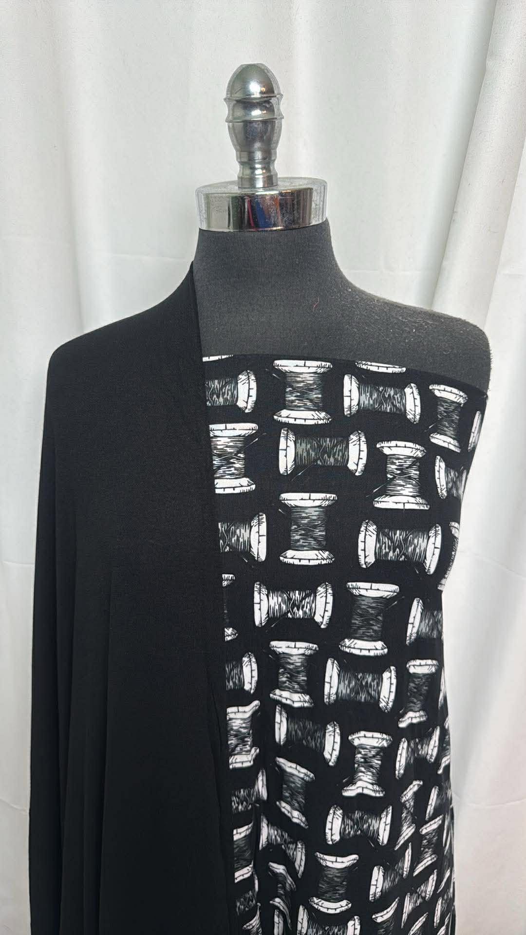 BLACK/THREAD BUNDLE : 2YD Black P/S Crepe Jersey & 2YD Thread DBP : A30317