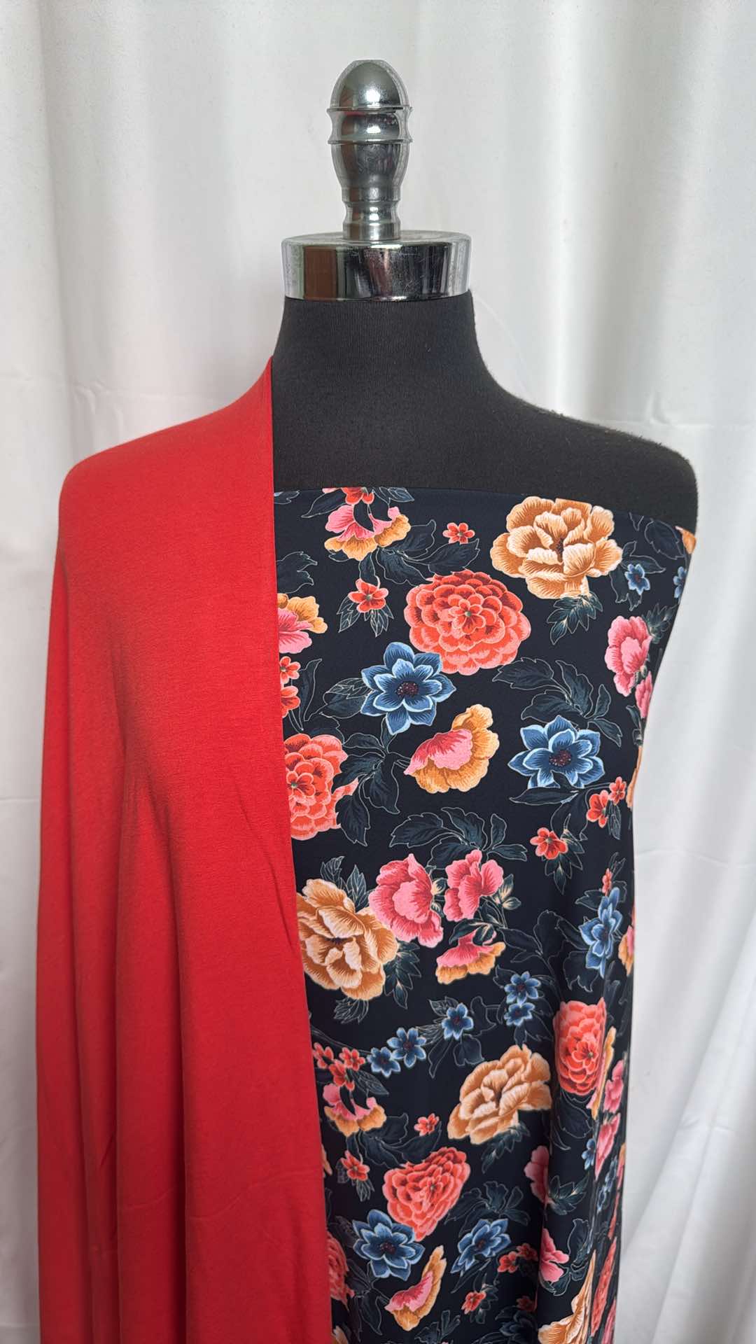 RED/DARK FLORAL BUNDLE : 1YD Dark Floral Yoga PF & 1.5YD Red Bamboo/Cotton/Spandex : A26063