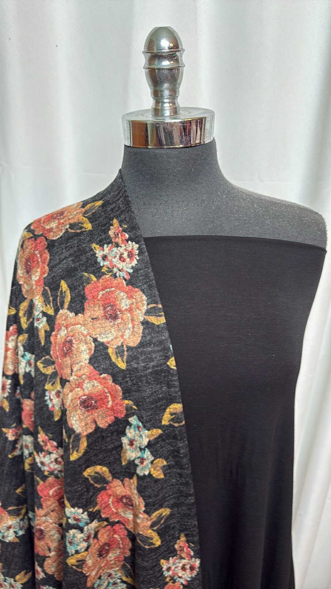 BLACK/CHARCOAL FLORAL BUNDLE : 2YD Charcoal Floral Brushed Hacci SK & 2YD Black Modal/Spandex : A28220
