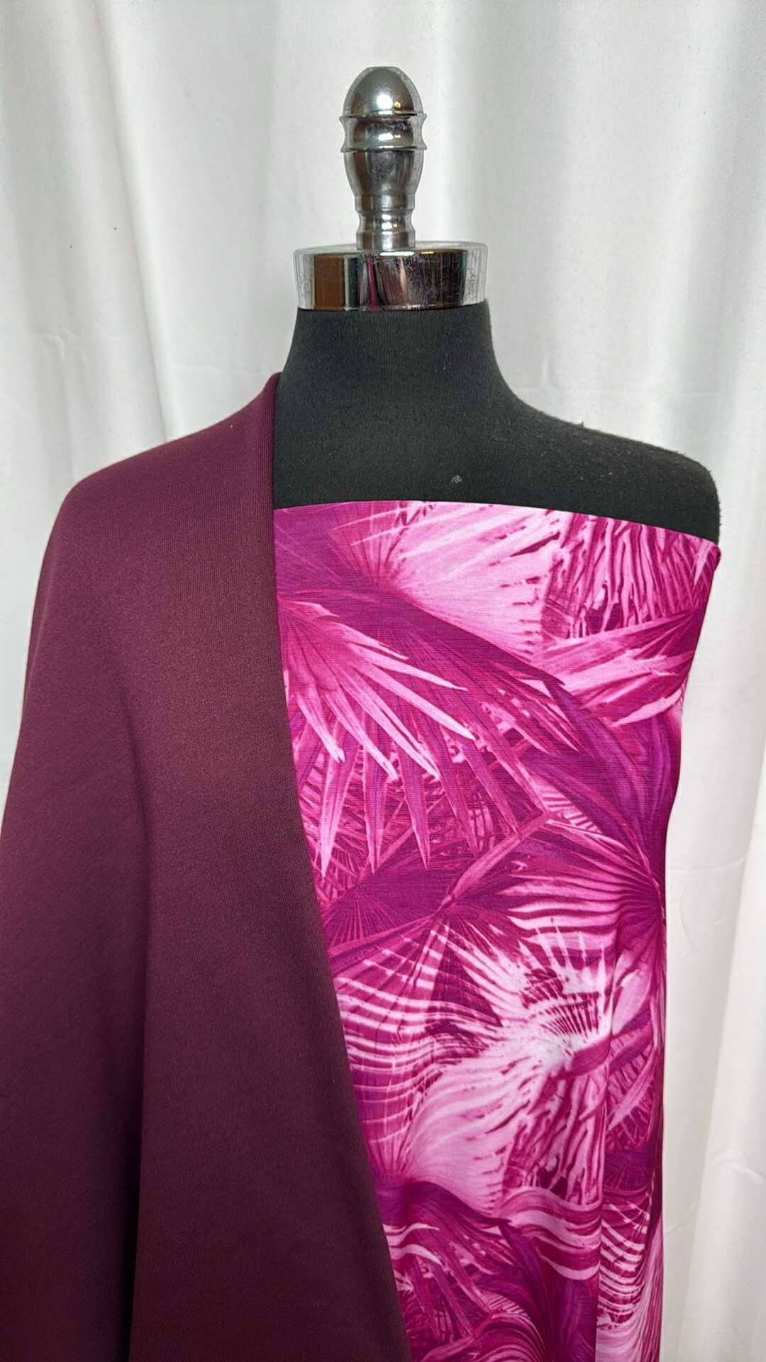 BURGUNDY/PALM BUNDLE : 2YD Palm Bulgari & 1YD Burgundy Sweatshirt Fleece (72" Wide) : A29343