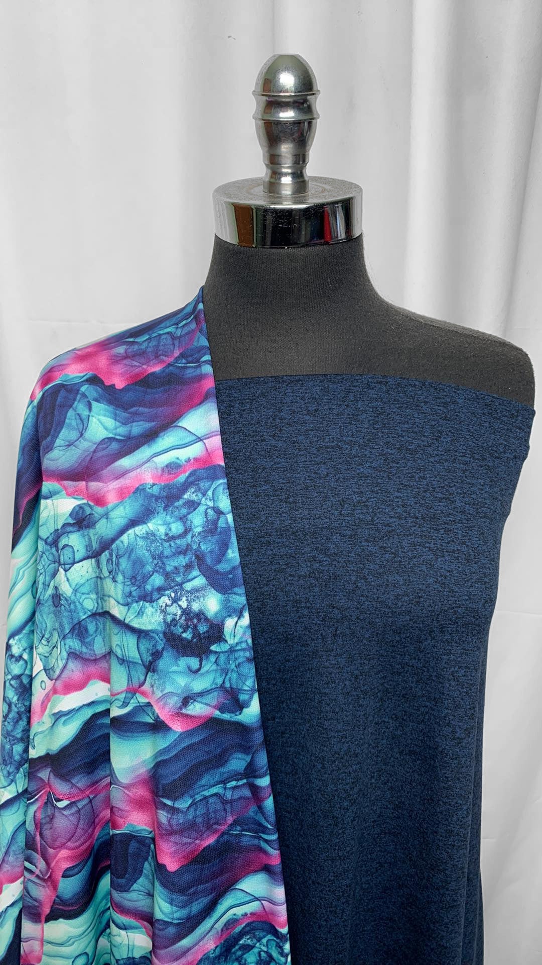 NAVY/AQUA GEODE BUNDLE : 1YD Navy/Black Mid-Weight Peached PF & 3YD Aqua Geode Sport Fleece : A25418