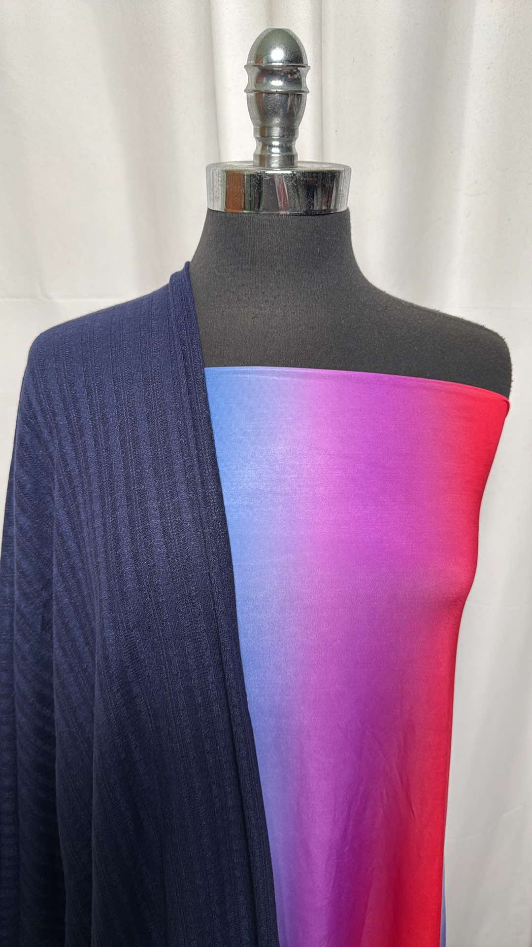 NAVY/VERTICAL OMBRE BUNDLE : 1.5YD Vertical Ombre Venezia & 3YD Navy Nylon-Blend Sweater : A26674