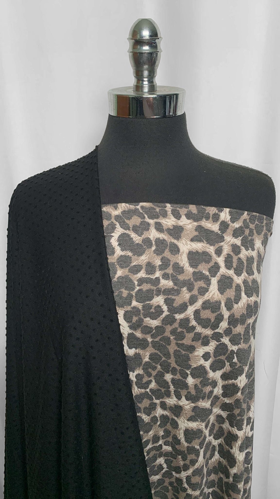 SWISS DOT/LEOPARD BUNDLE : 1.5YD Black Swiss Dot & 2YD Leopard PRS Jersey : A25743