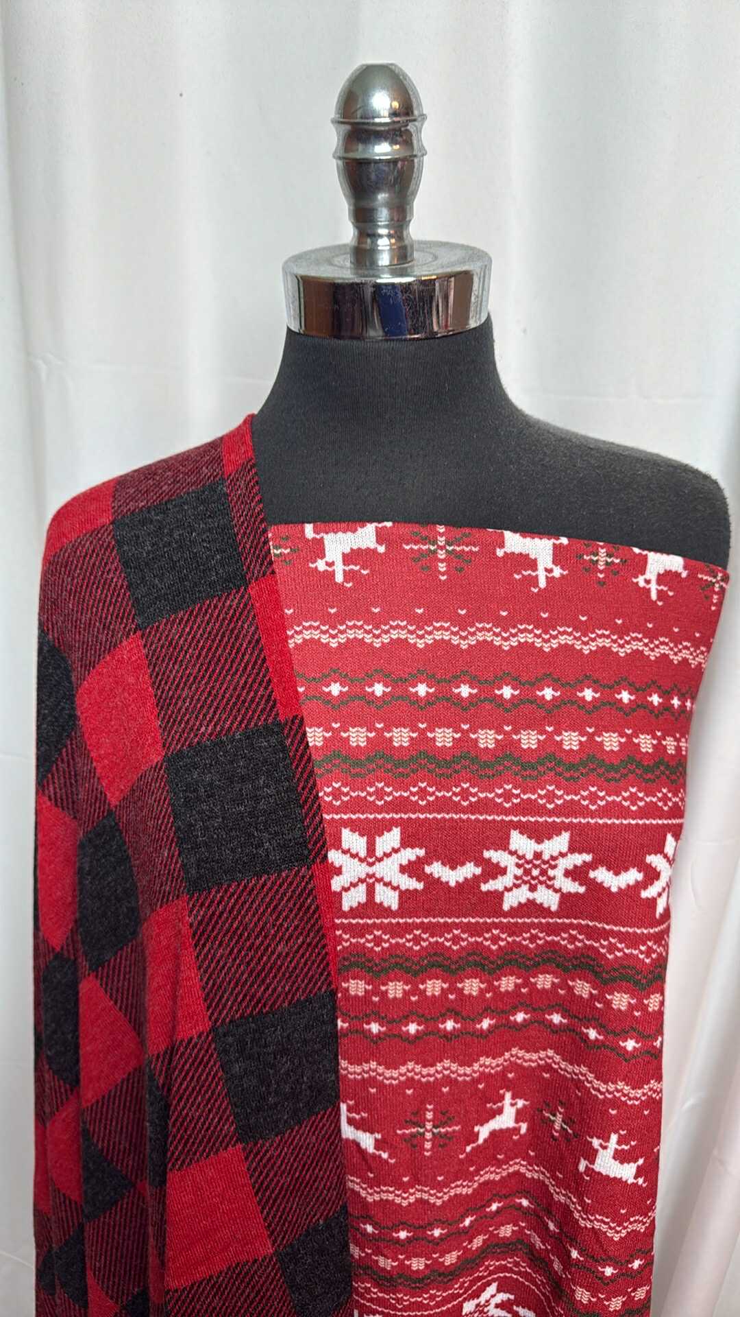 RED REINDEER STRIPE/PLAID BUNDLE : 2YD Red Reindeer/Snowflake Stripe Hacci SK & 2YD Plaid Hacci SK : A28274