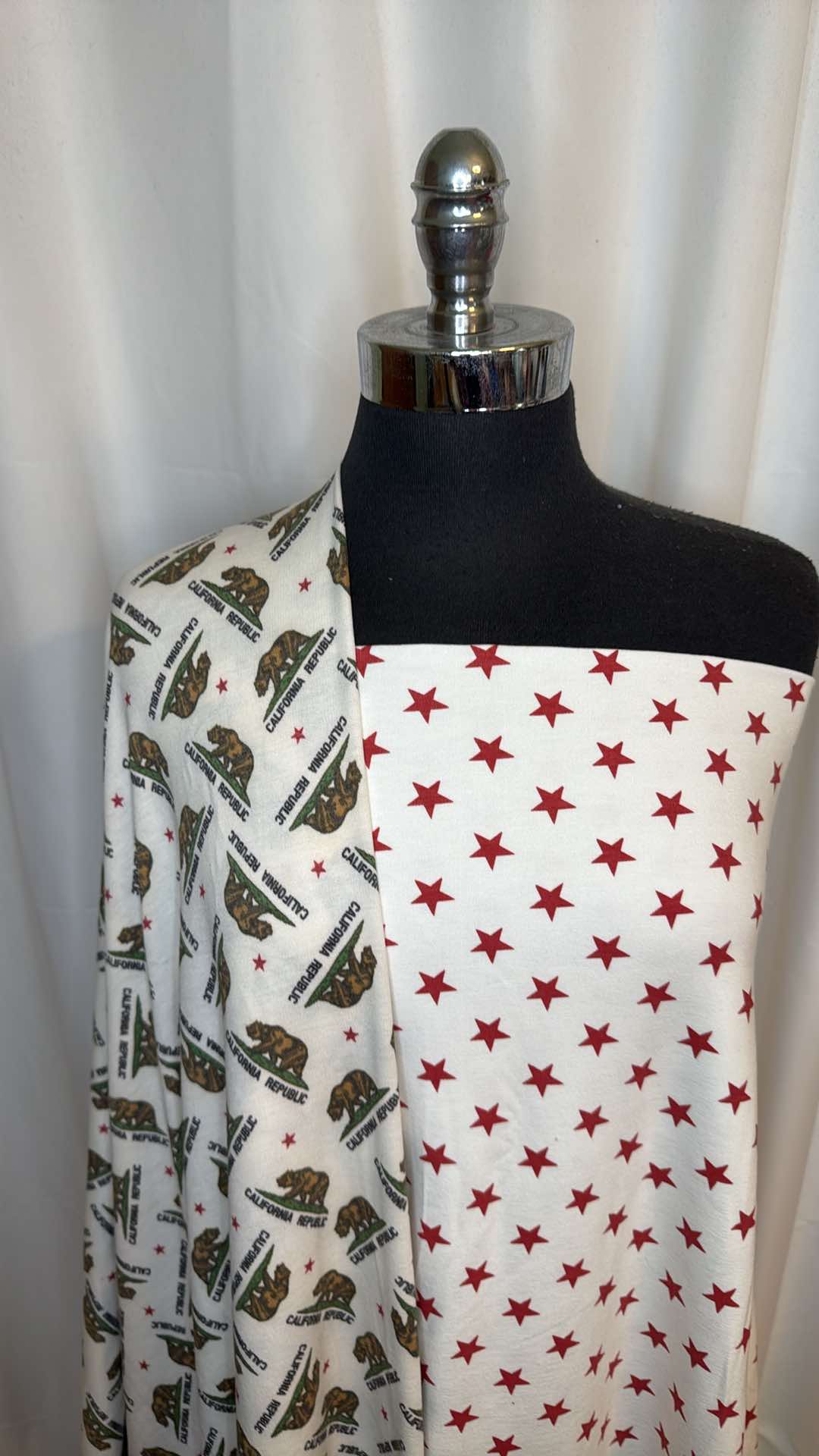 CALI BEAR/STAR BUNDLE : 2YD Cali Bear PRS FT & 2YD Ivory/Red Star C/S FT : A26710