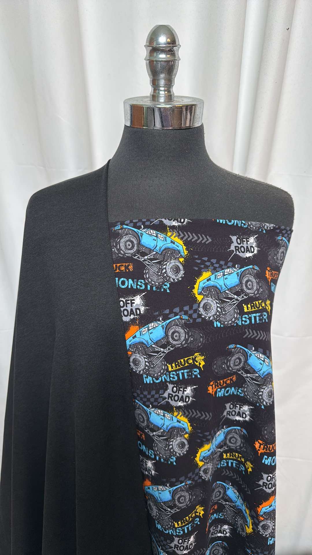 BLACK/BLUE TRUCKS BUNDLE : 2YD Blue Monster Trucks C/S & 2YD Black 2-Tone Peached PF : A26199