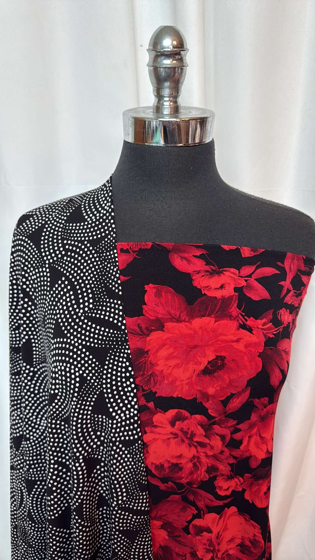 RED FLORAL/GEO DOT BUNDLE : 1YD Black/White Geo Dots ITY & 1YD Black/Red Floral ITY : A26825