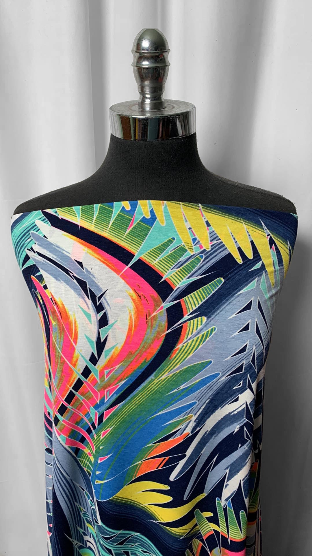 Colored Leaves - Bulgari ITY - 3 Yard Cut