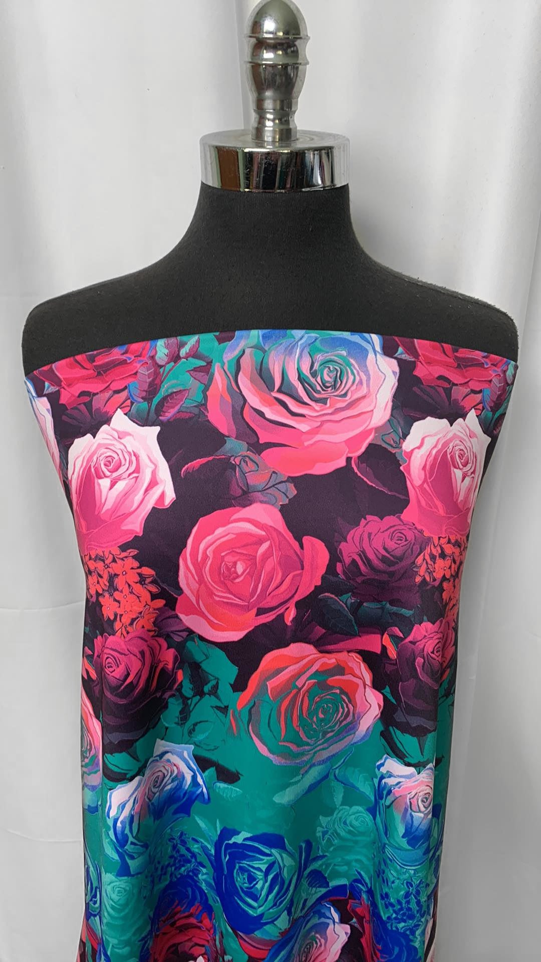 Colorful Roses - Yoga Performance - 2 Yard Cut