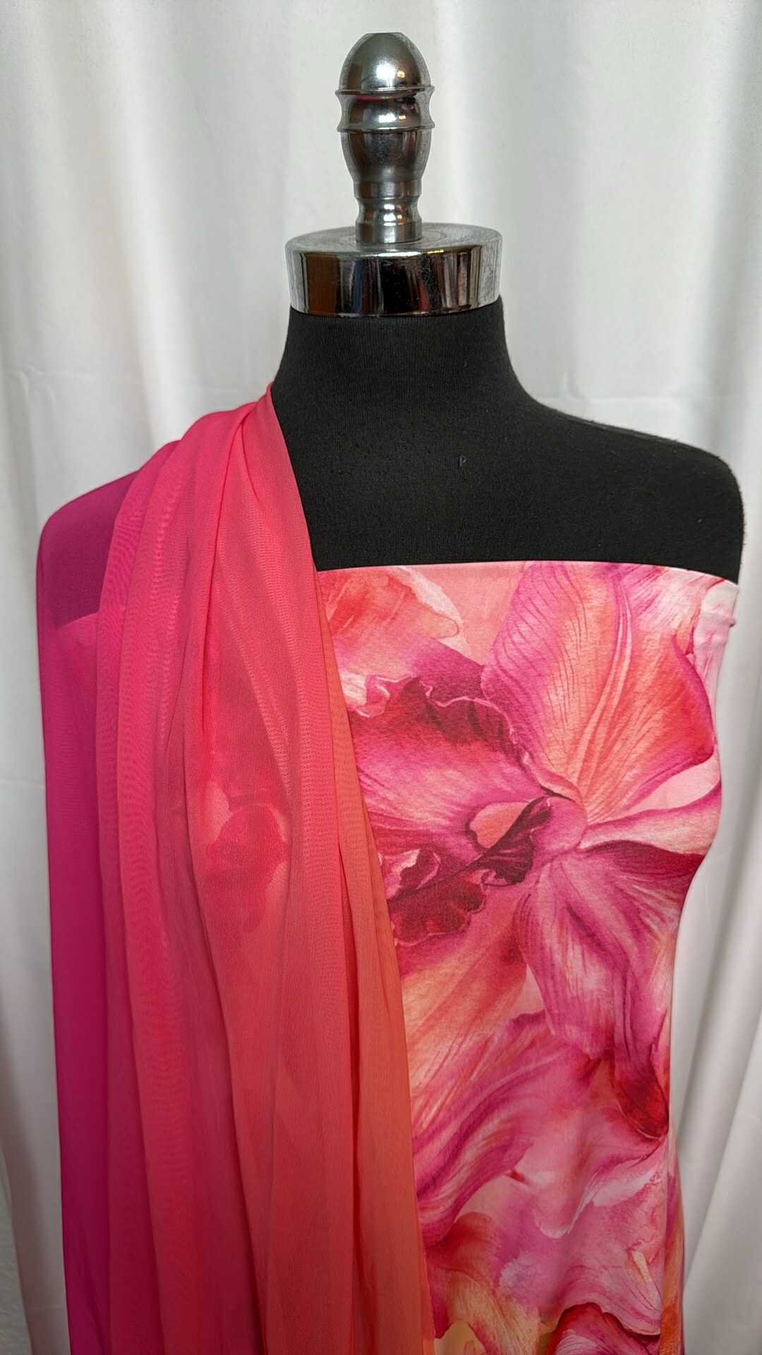 PINK FLORAL/MESH BUNDLE : 3YD Pink Floral Venezia & 4YD Ombre Stretch Mesh : A27786