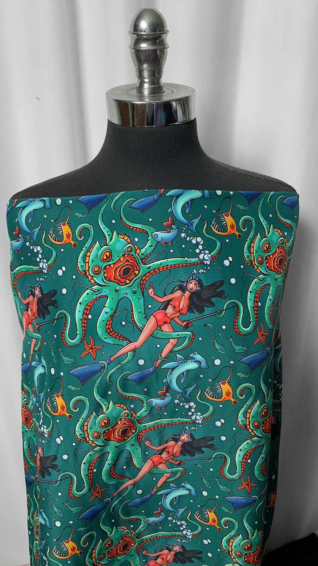 Kraken - Silk Woven - 3 Yard Cut