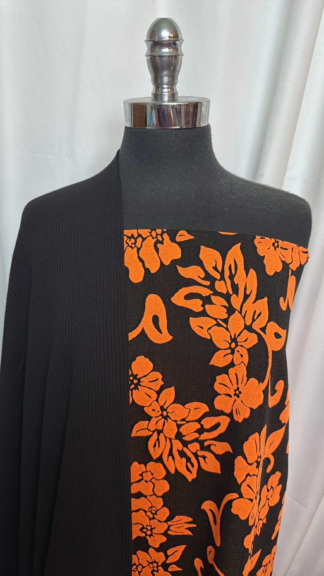 BLACK/ORANGE FLORAL BUNDLE : 2YD Orange Floral Jacquard P/S & 1.5YD Black C/S Rib : A27630