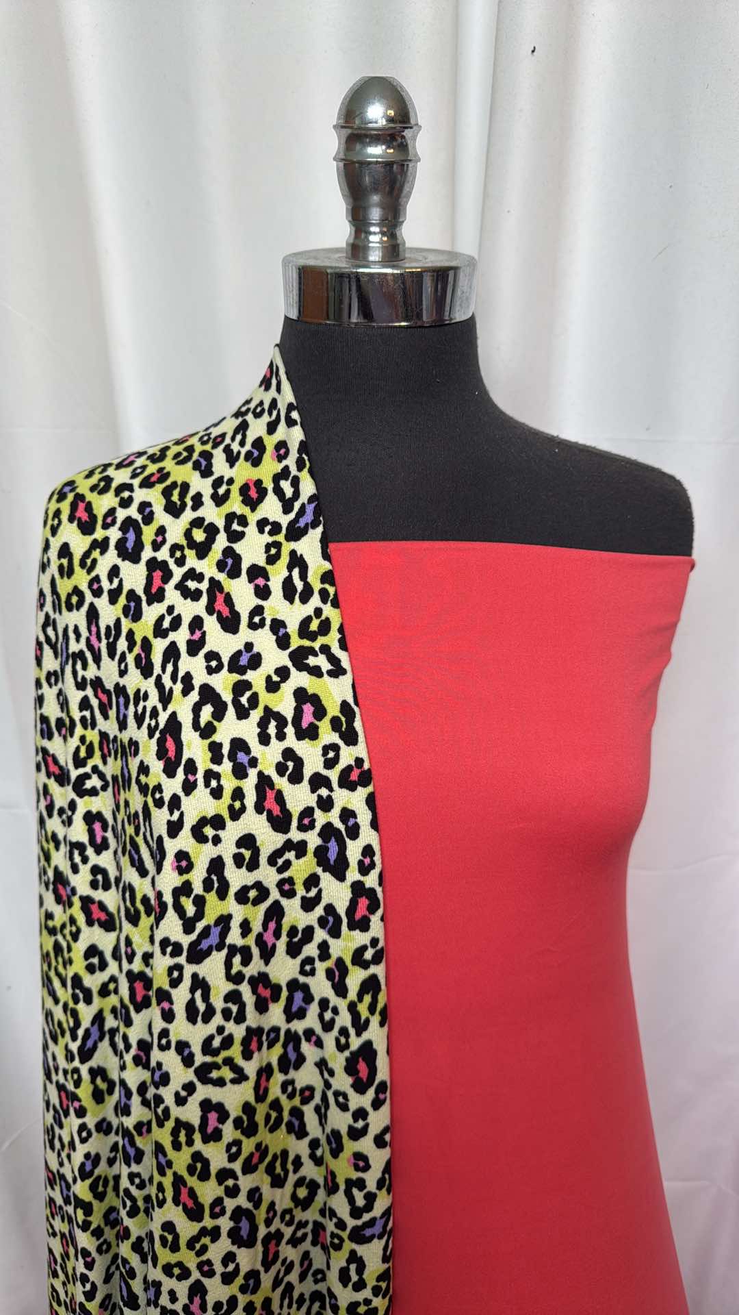 MULTI LEOPARD BUNDLE : 2YD Multi Leopard Oakley SK & 2YD Solid DBP : A26159