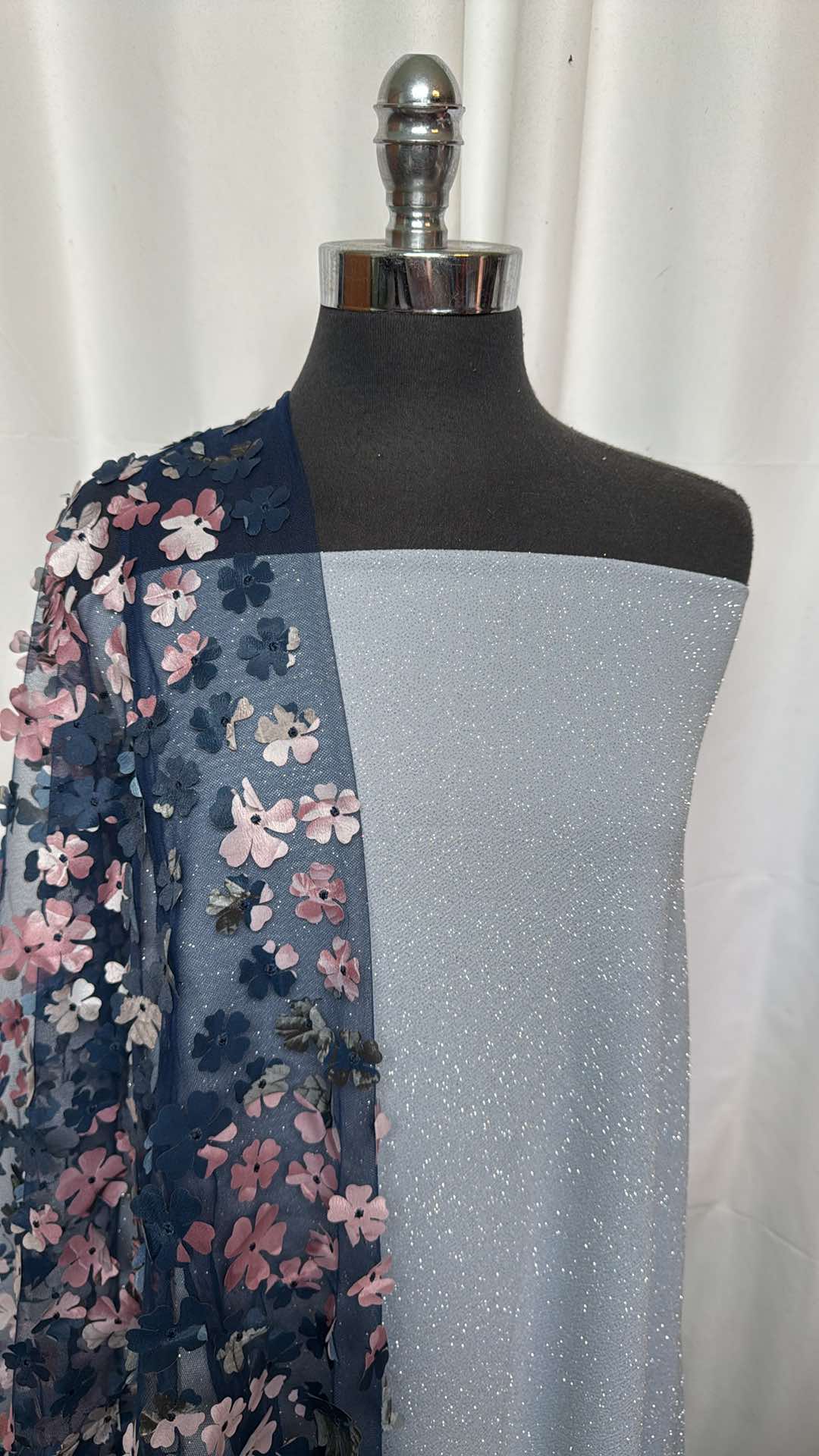 MESH FLOWERS/LIGHT BLUE GLITTER BUNDLE : 2YD Flowers on Mesh & 2YD Light Blue Glitter Liverpool : A26142