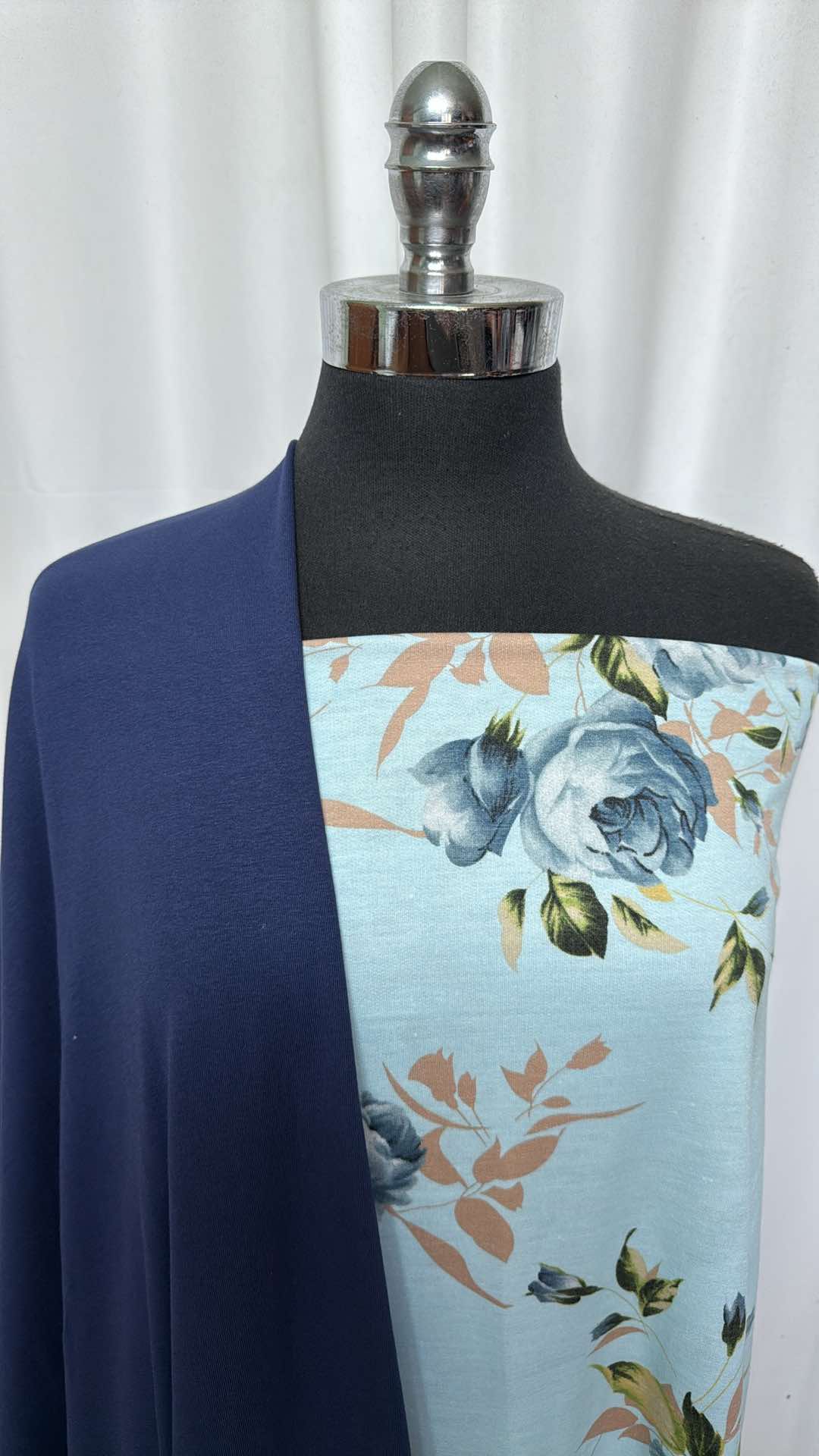 NAVY/LIGHT BLUE FLORAL BUNDLE : 2YD Light Blue Floral PRS FT & 2YD Navy PRS FT : A26868